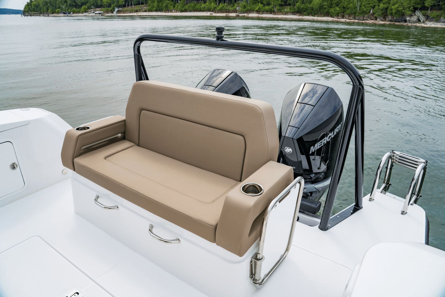 2027 Cruisers Yachts 38 VTR - 9