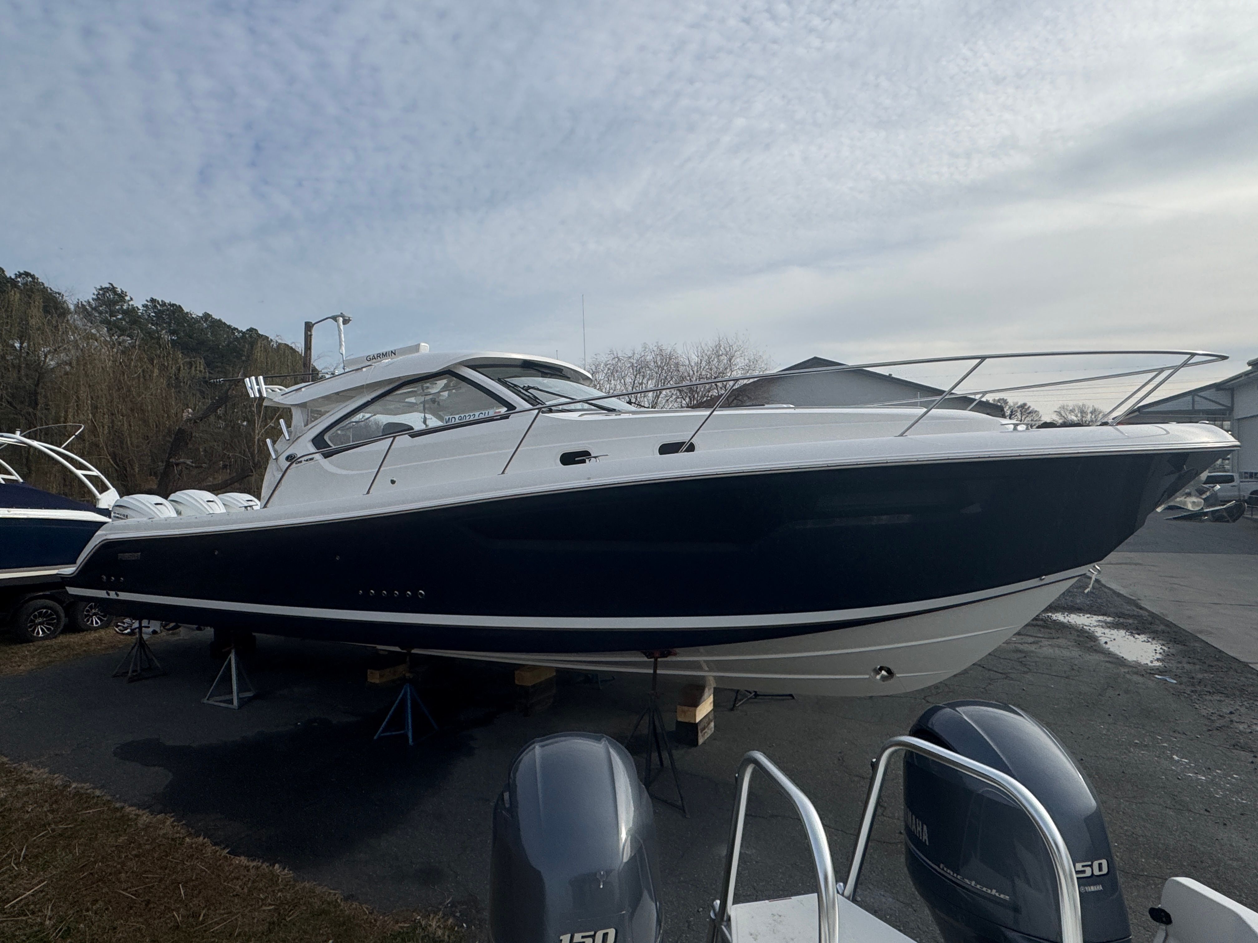 2025 Pursuit OS 405 Offshore