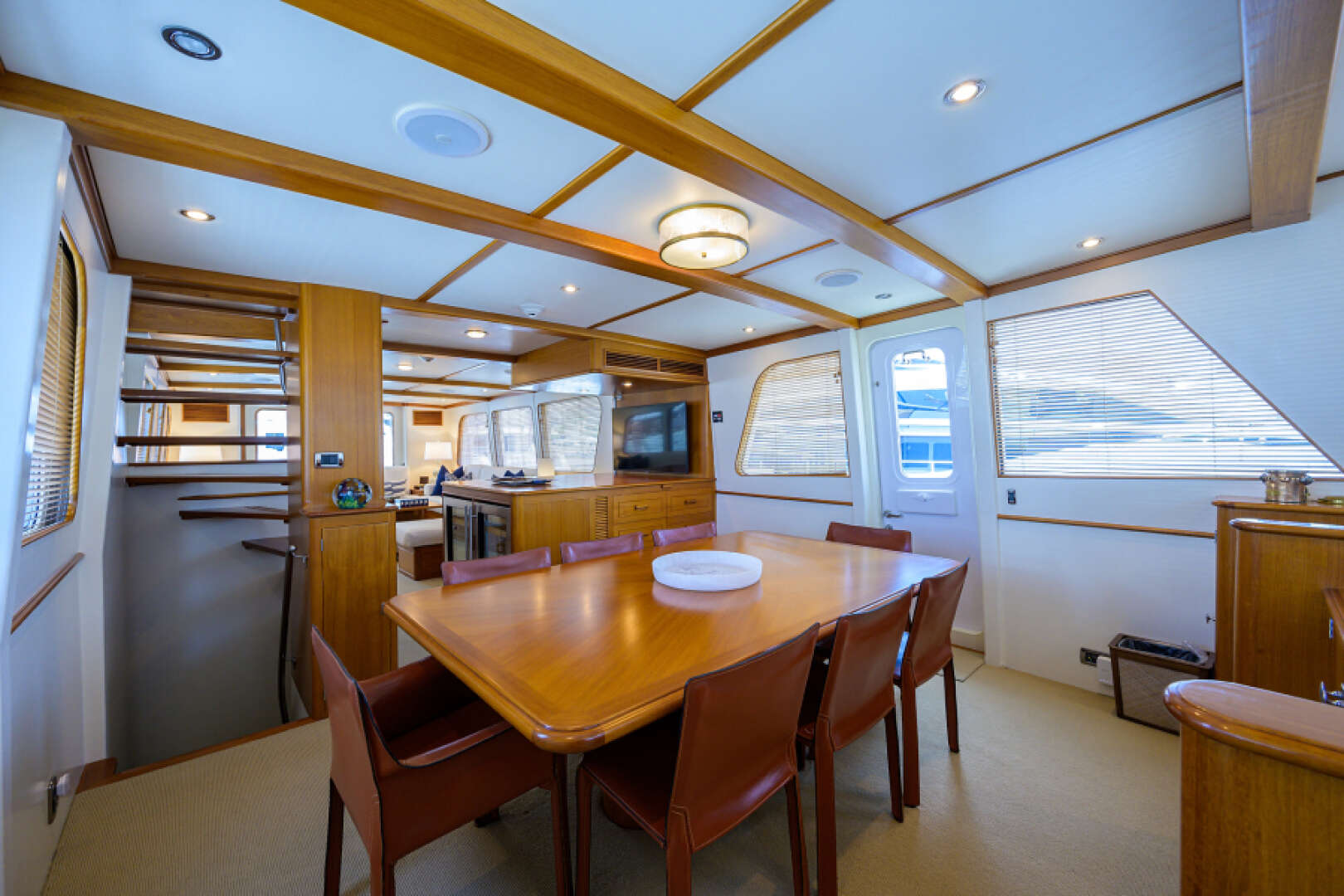 2003 New England Boatworks Enclosed Raised Pilothouse - Image 16