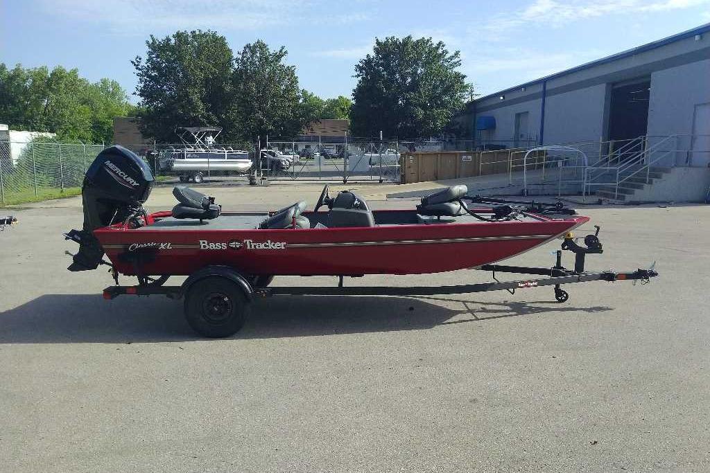 2026 Tracker Bass Tracker Classic XL