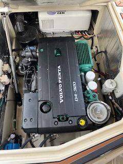 Engine compartment of a Ranger Tugs R 31 le with a Volvo Penta engine.