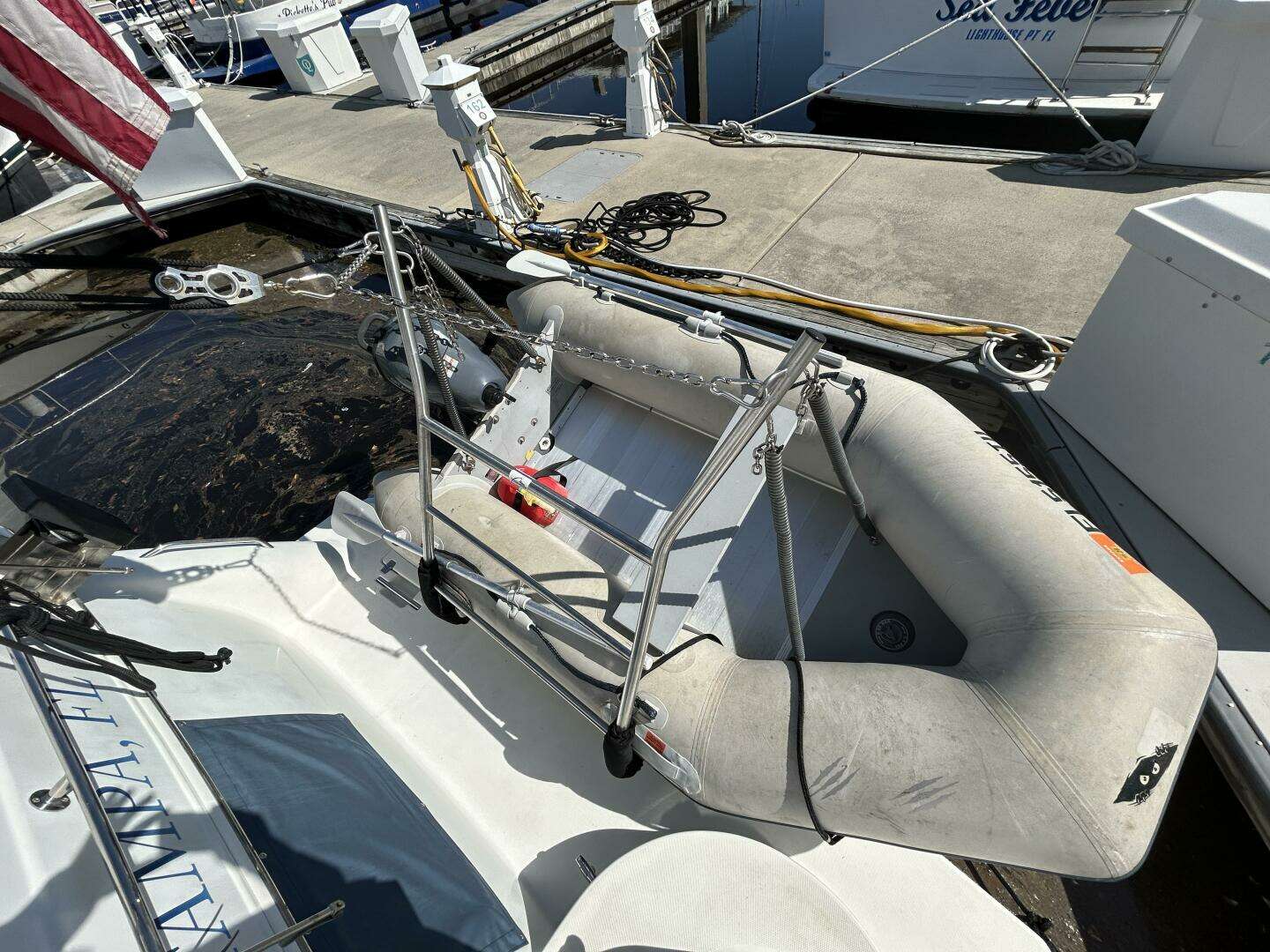 2005 Carver 366 MY - Image 71
