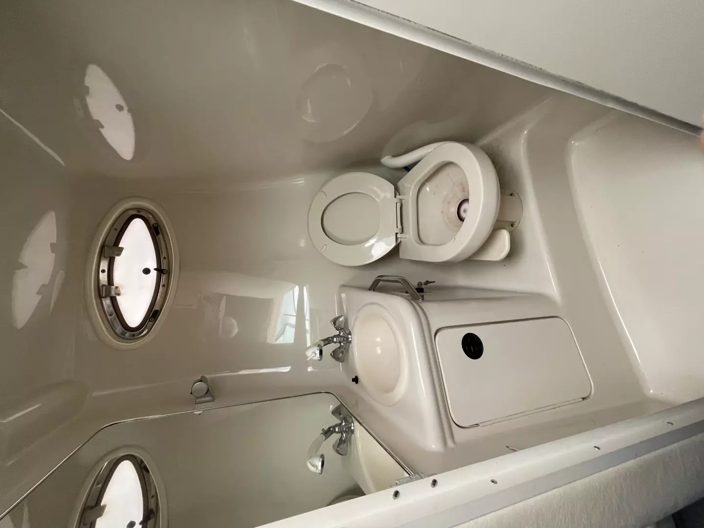 2002 Sea Ray 240 Sundancer - Image 17