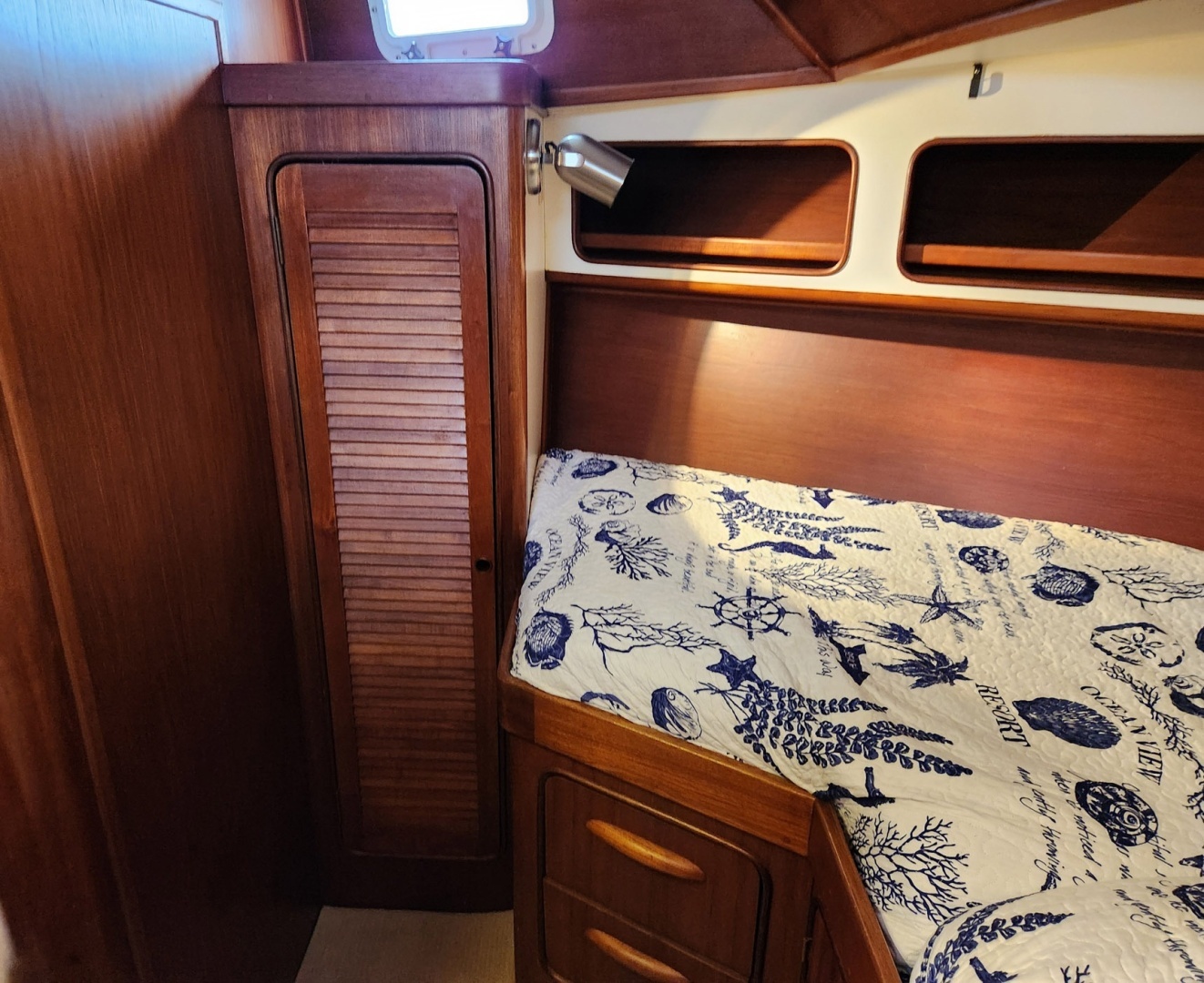1980 Gulfstar 44 Motor Cruiser - Image 21