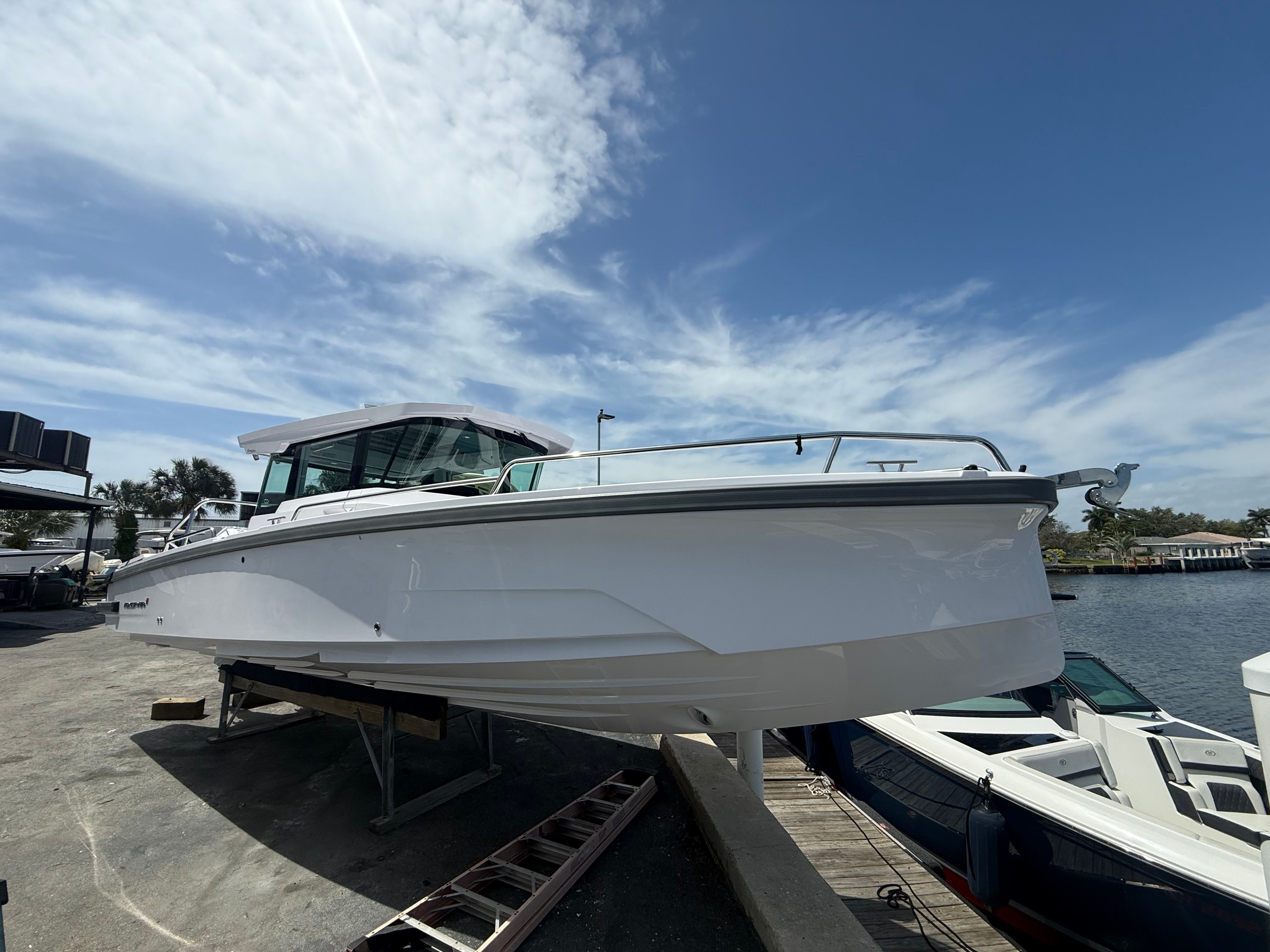 2026 Axopar 29 XC Cross Cabin