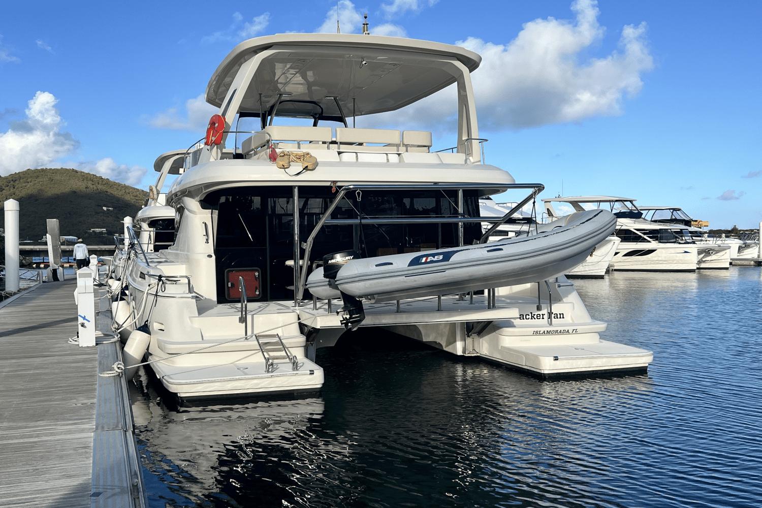 2016 Aquila 48
