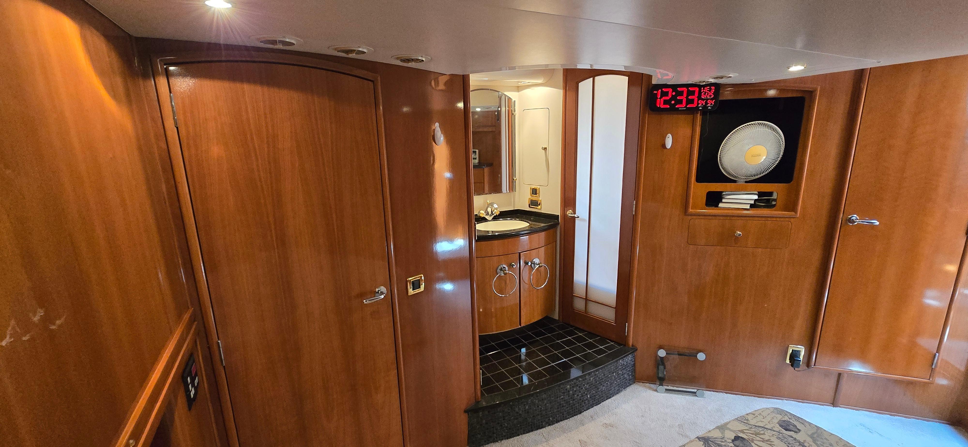 2002 Carver 570 Voyager Pilothouse - 6
