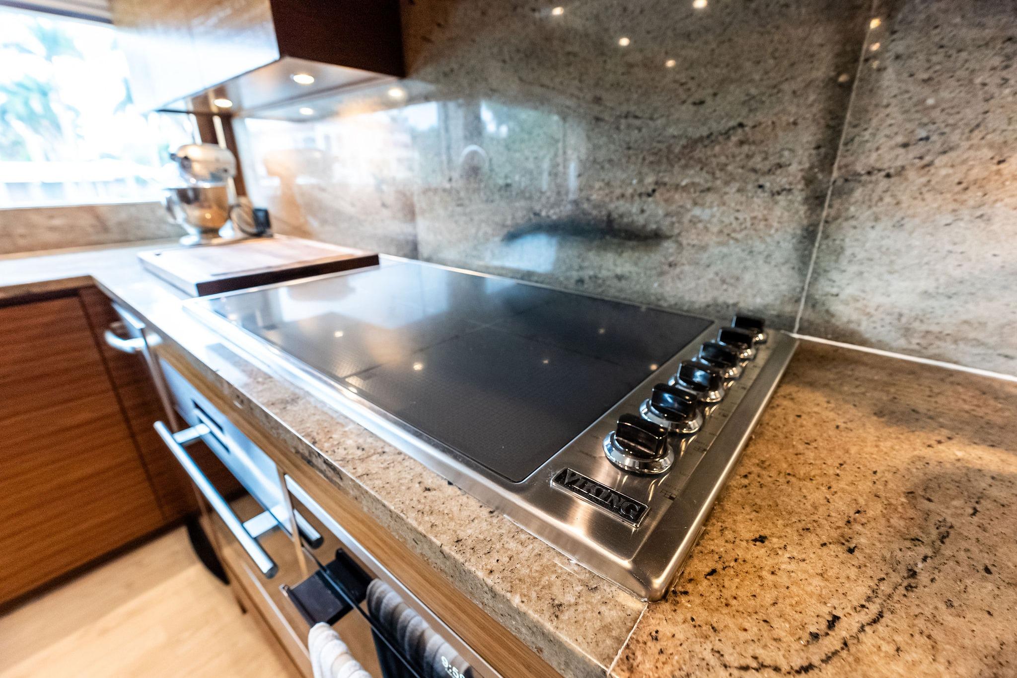 Viking Professional 6-burner electric stovetop