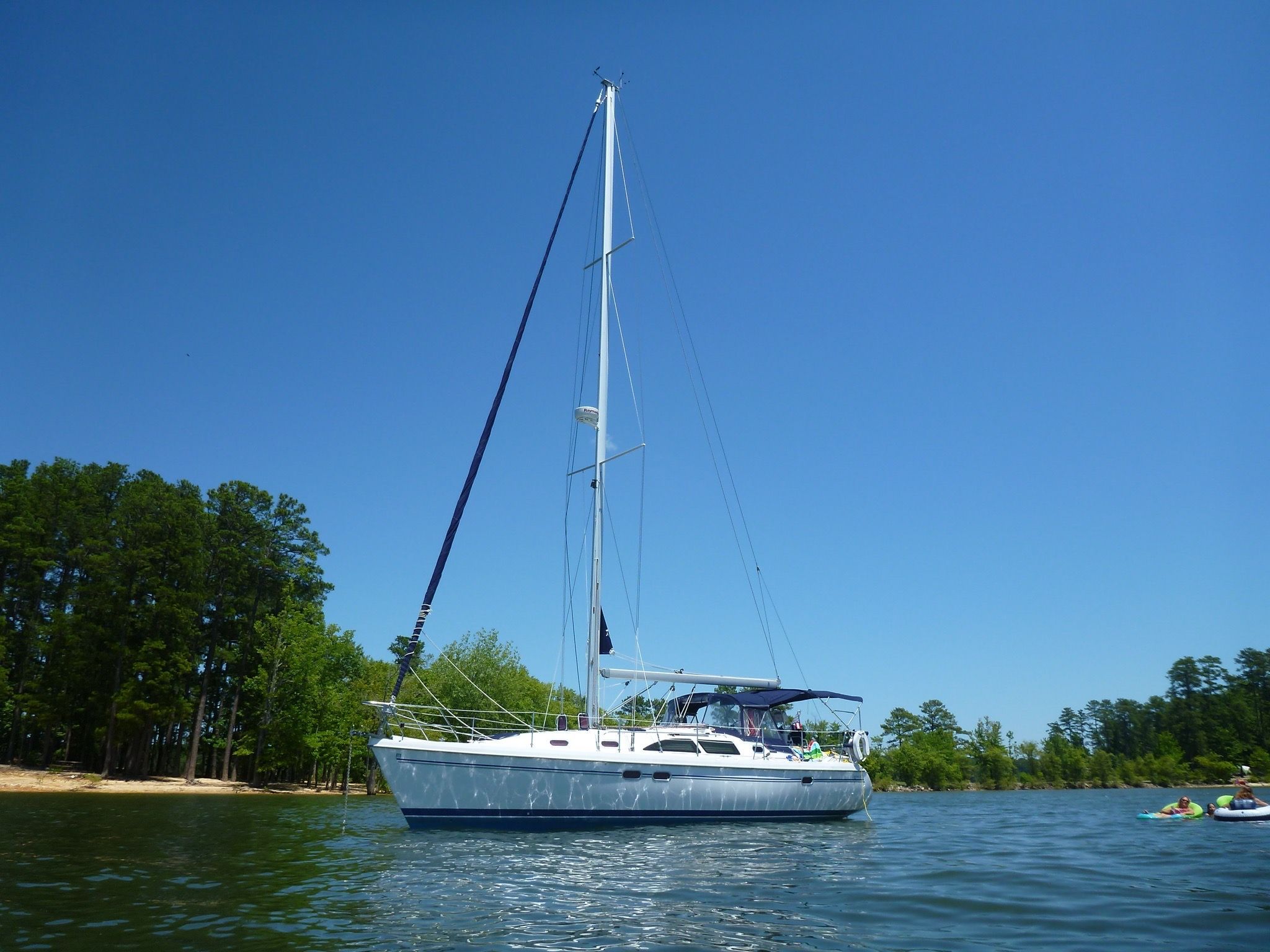 2006 Catalina 387