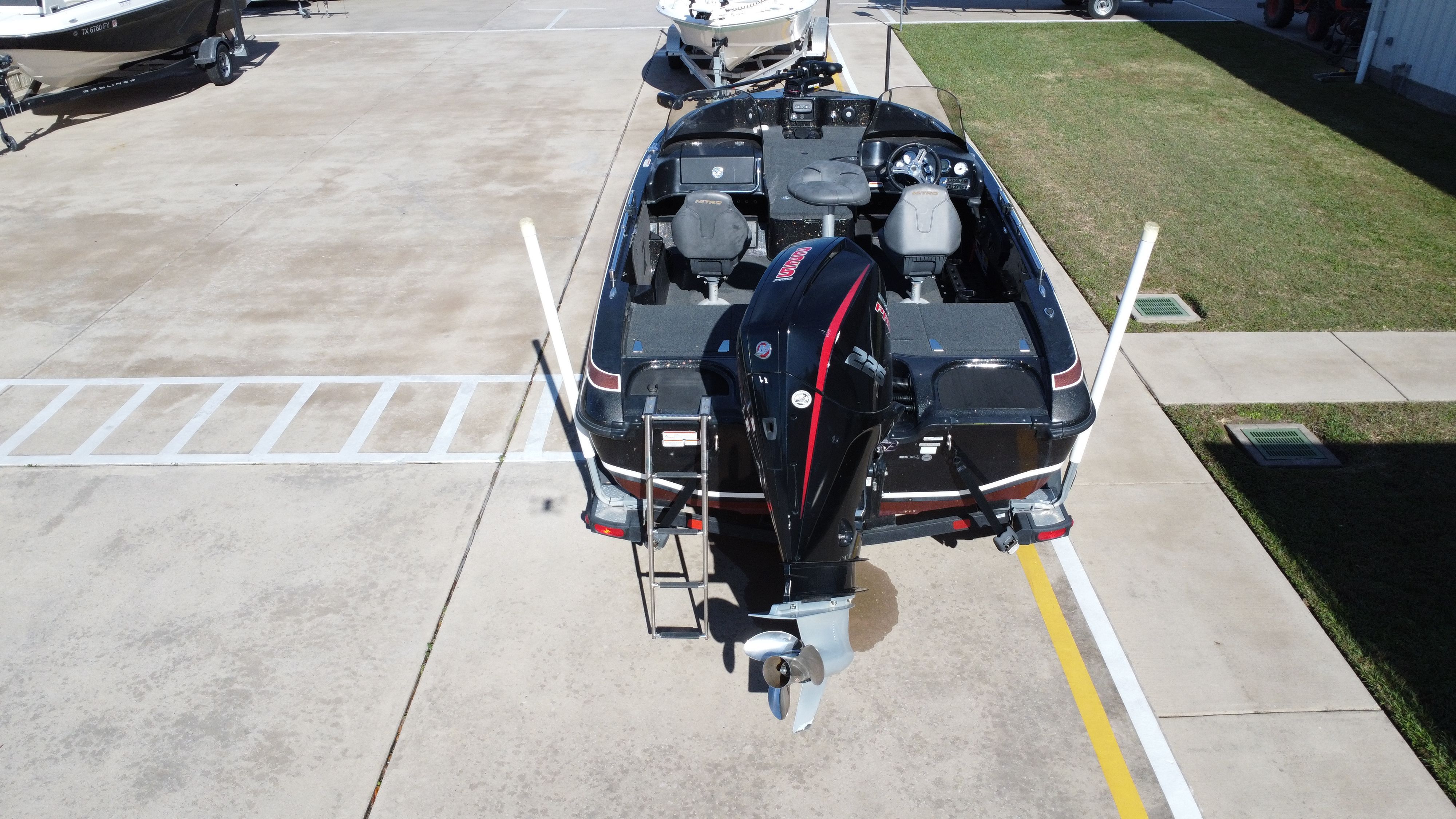 2021 Nitro ZV19 - 17