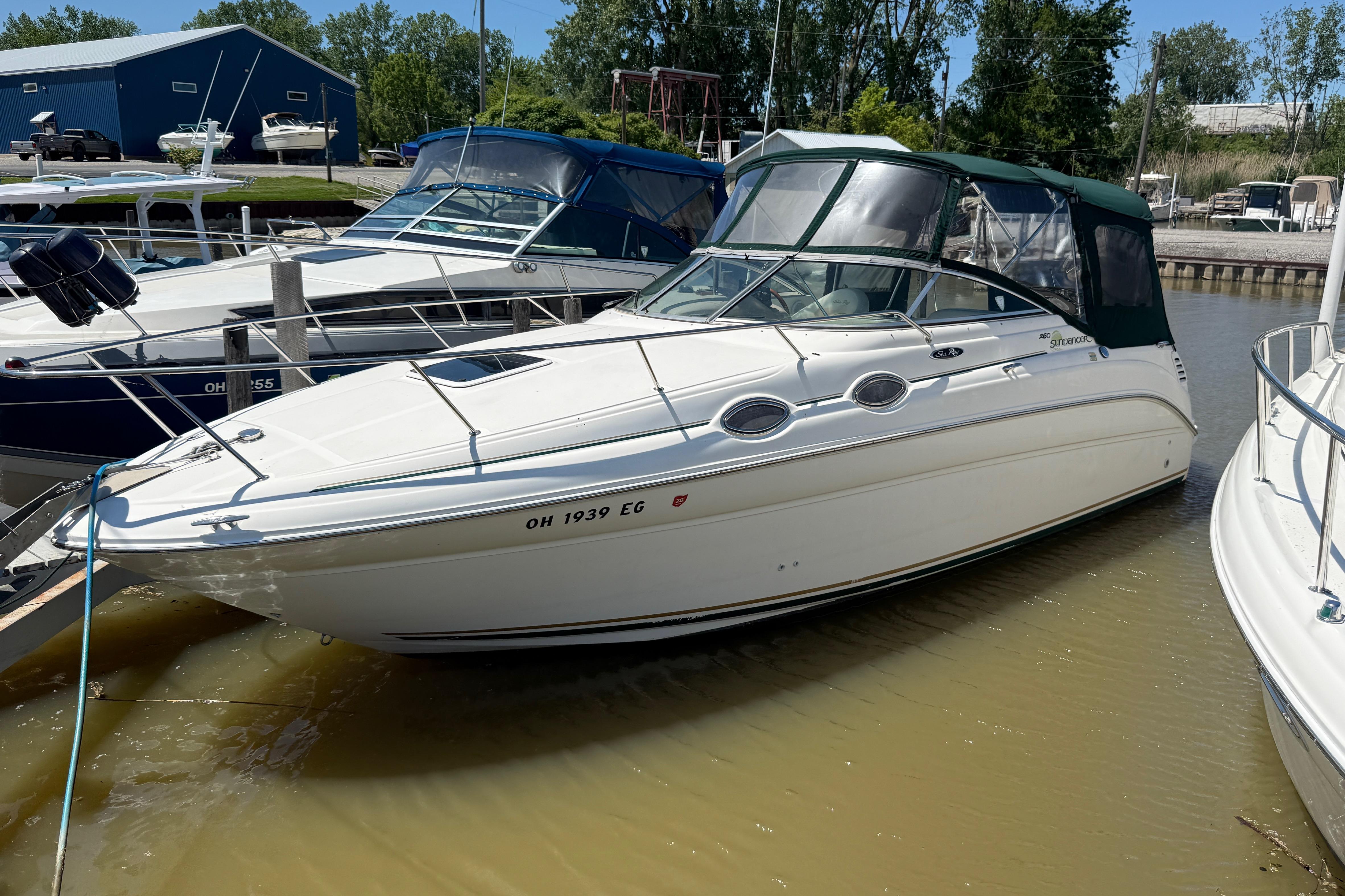 2002 Sea Ray Sundancer 260