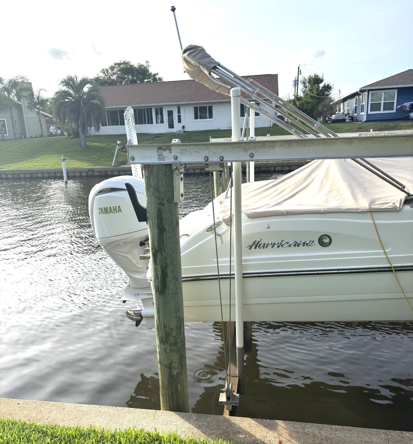 2025 Hurricane SunDeck Sport 231 OB - 20