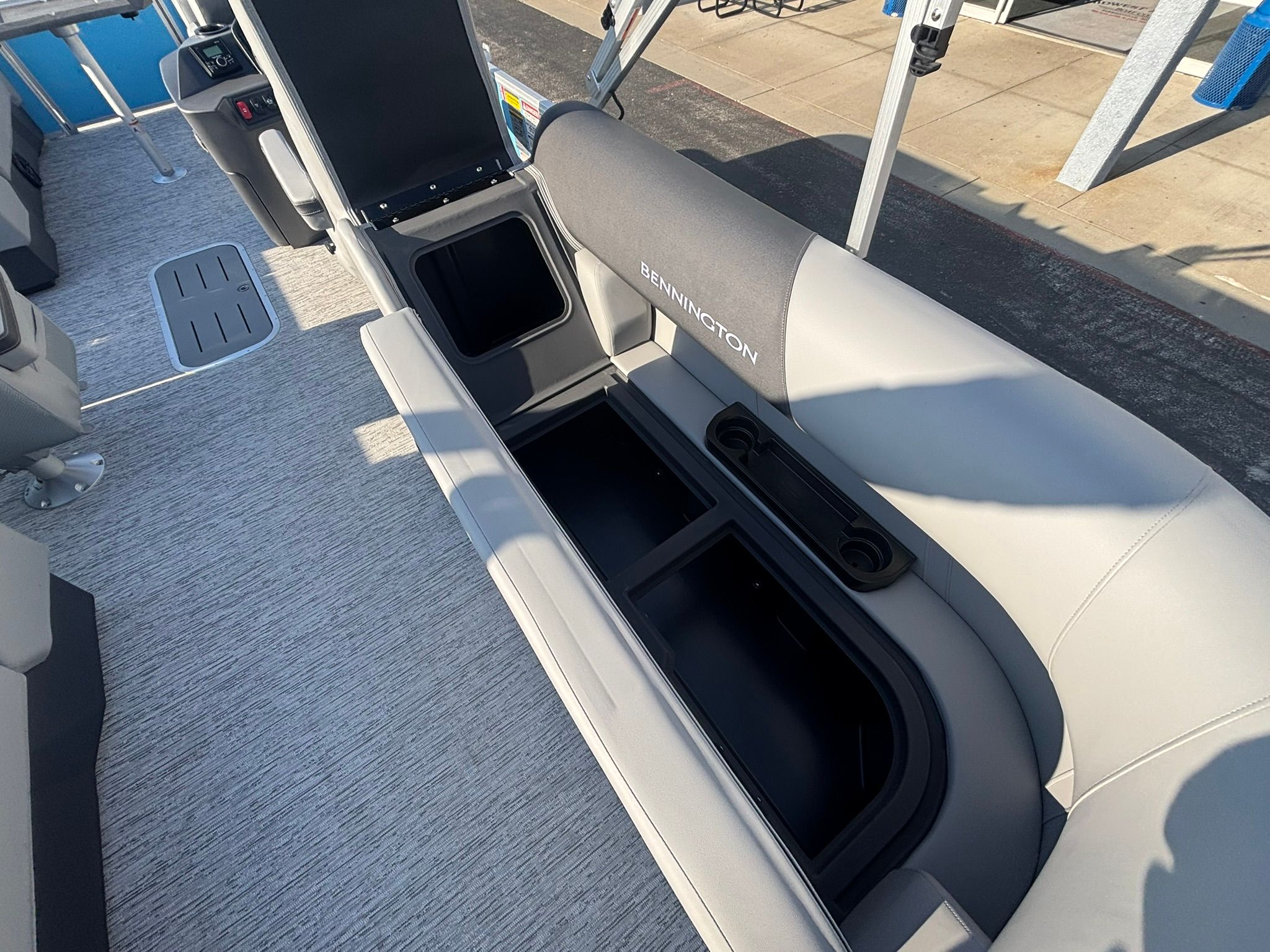 2026 Bennington 22 SSR Base - 29