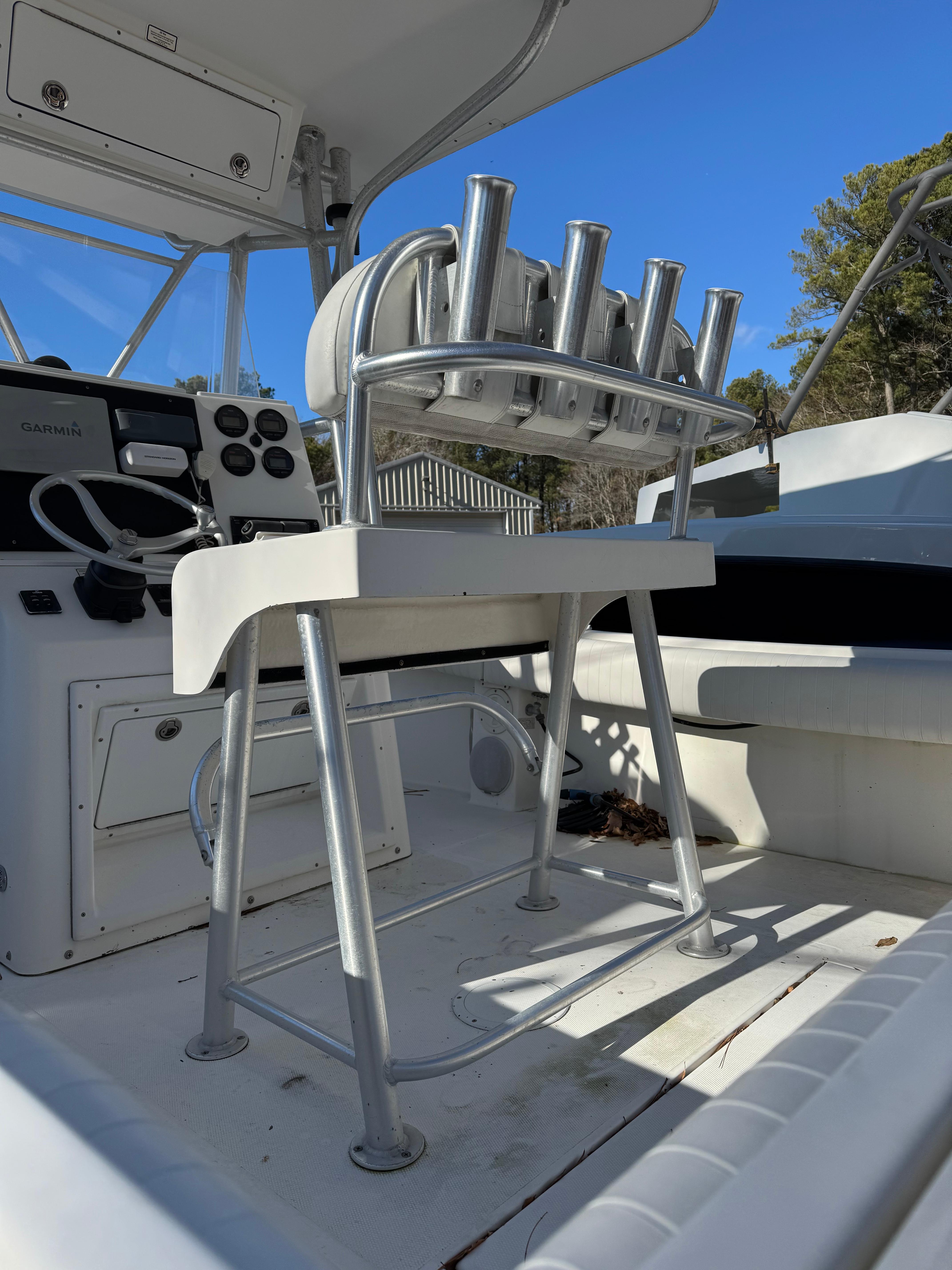 2004 Regulator 24 Forward Seating - 6