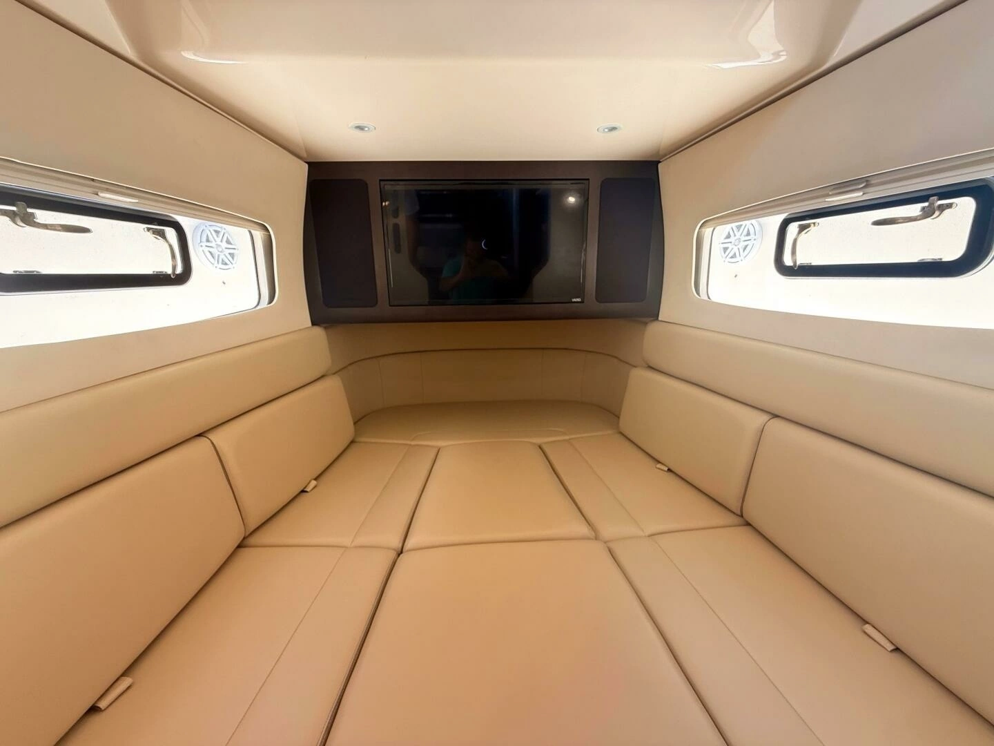 2020 Scout 380 LXF - Image 86