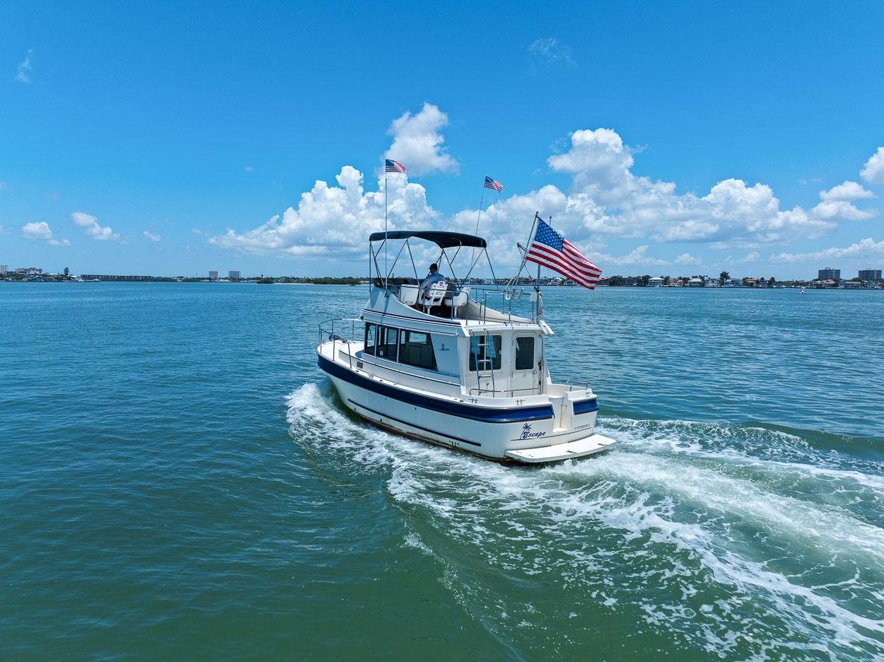 2001 Camano 31 Trawler - 30