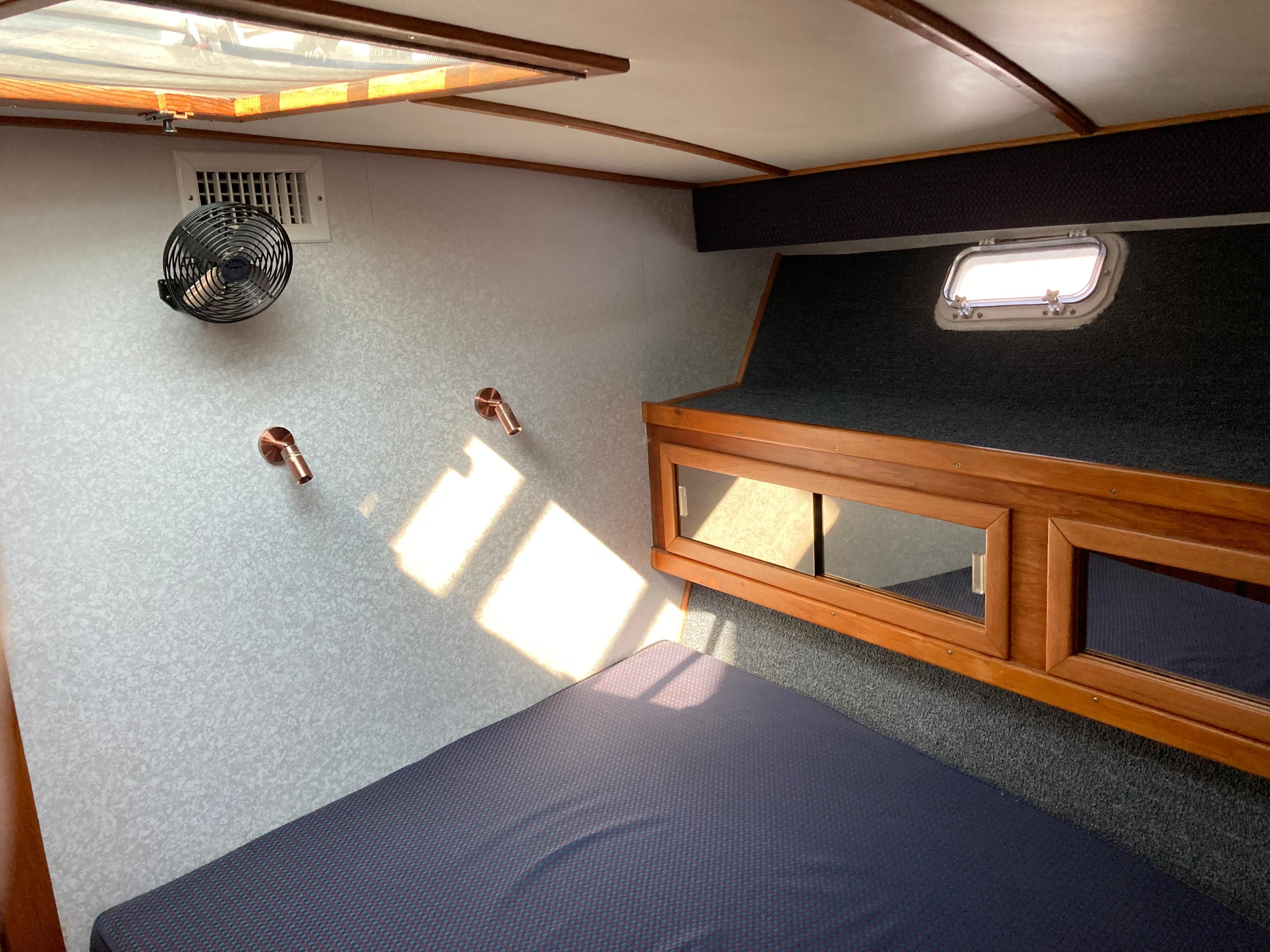 1983 Blackfin 39 - 41