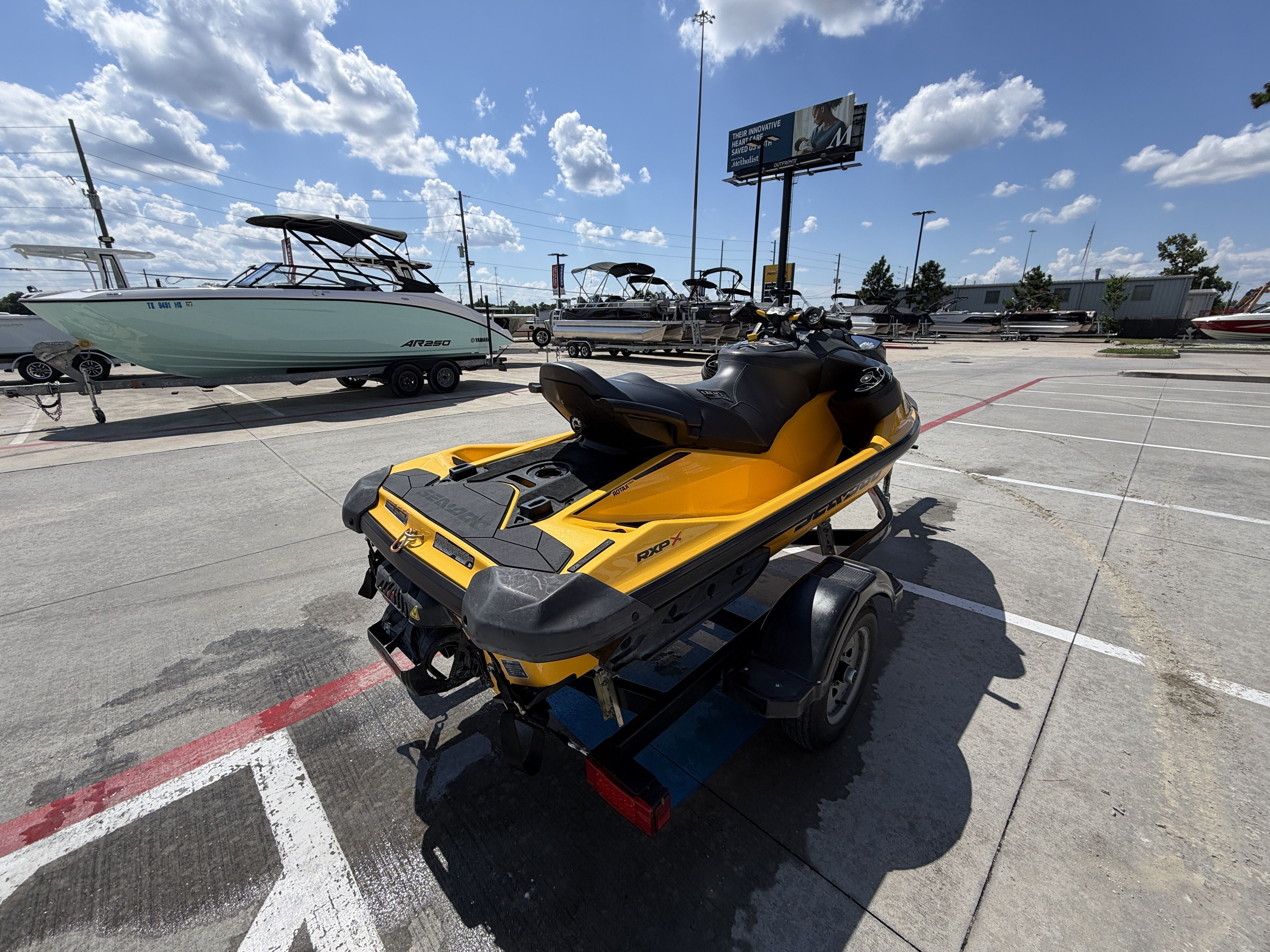 2021 Sea-Doo RXP-X 300 - 10