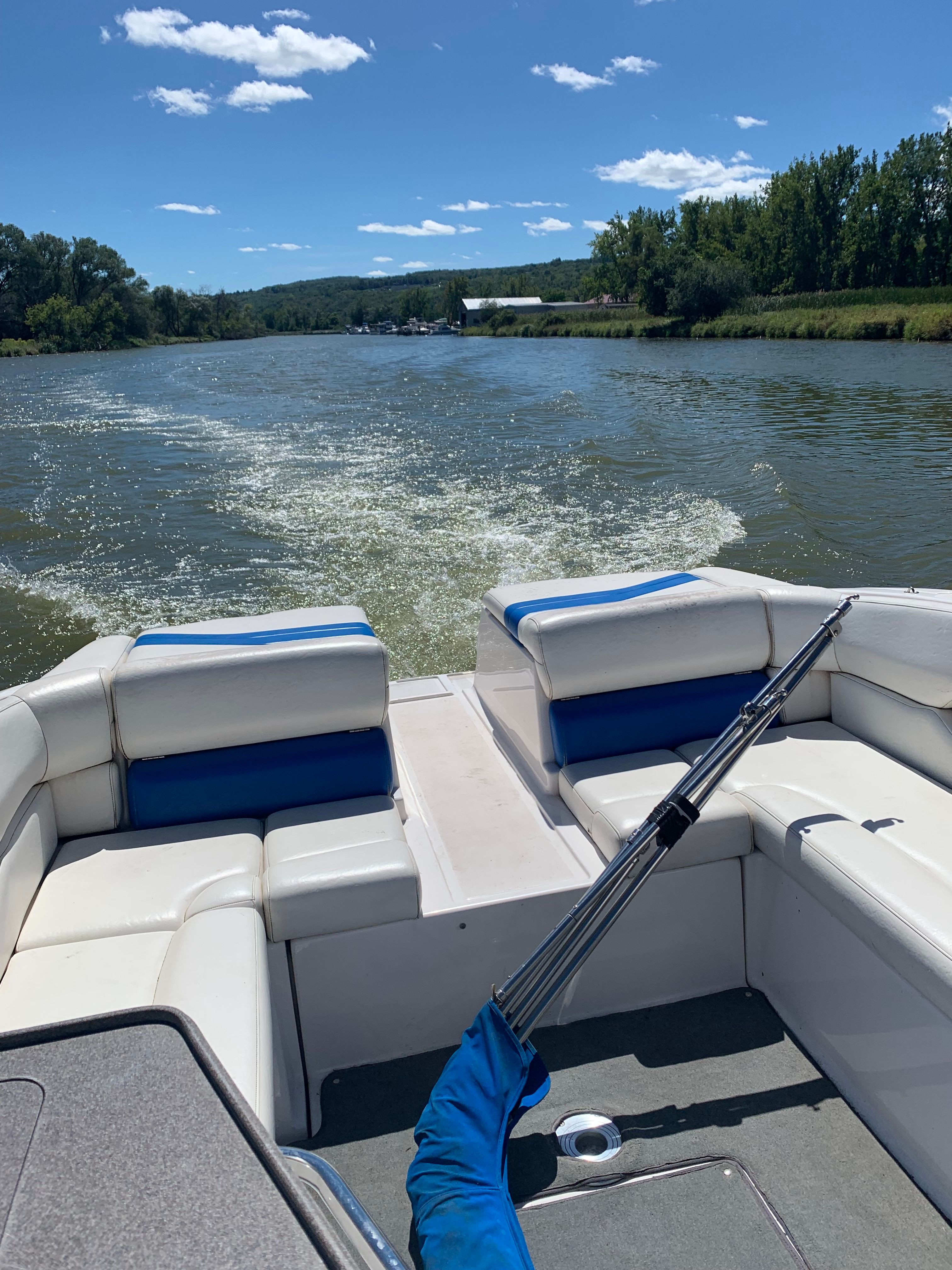 2007 Regal 2700 Bowrider - 4