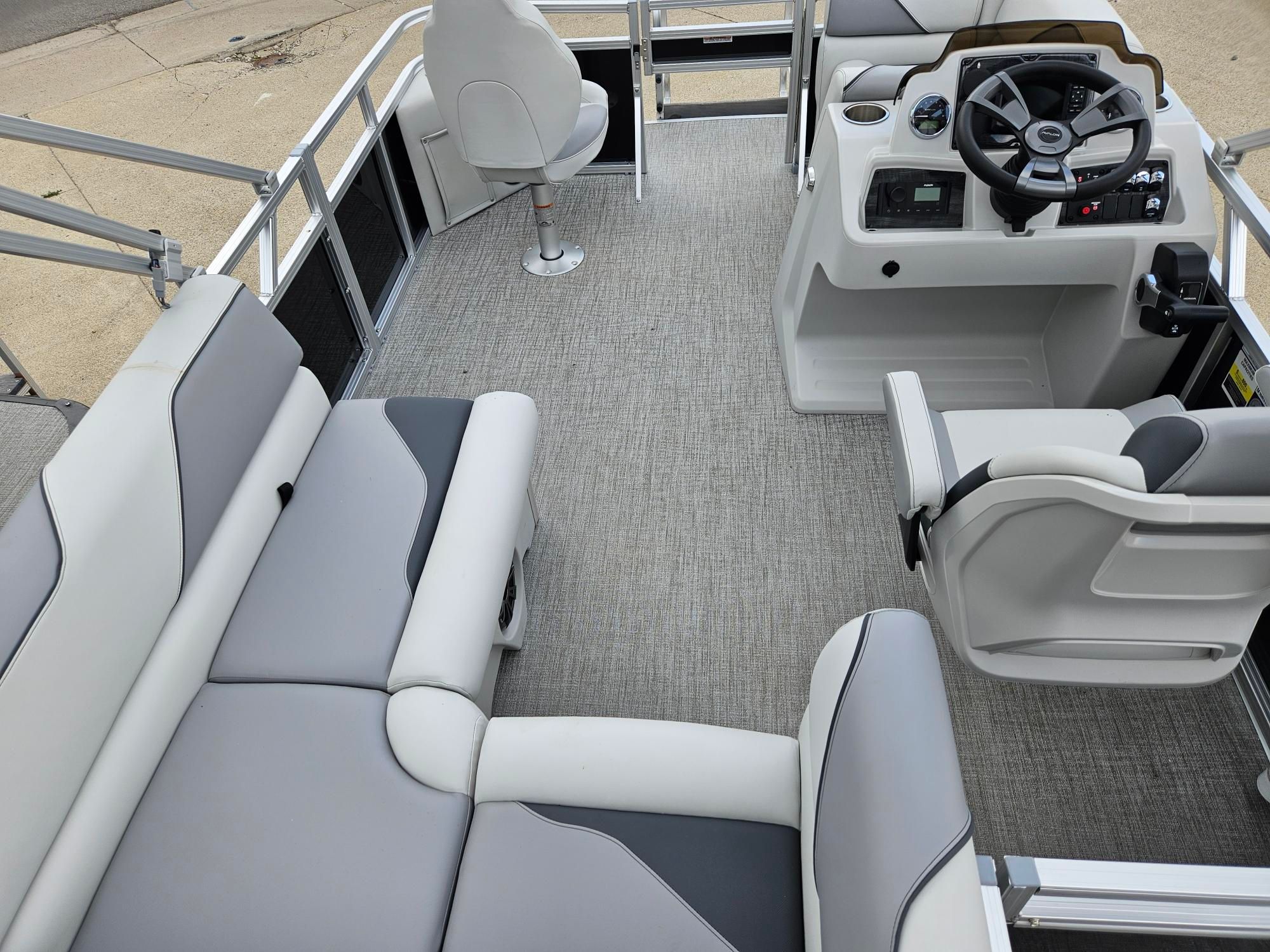 2025 AVALON VNT CR-15 - Image 11