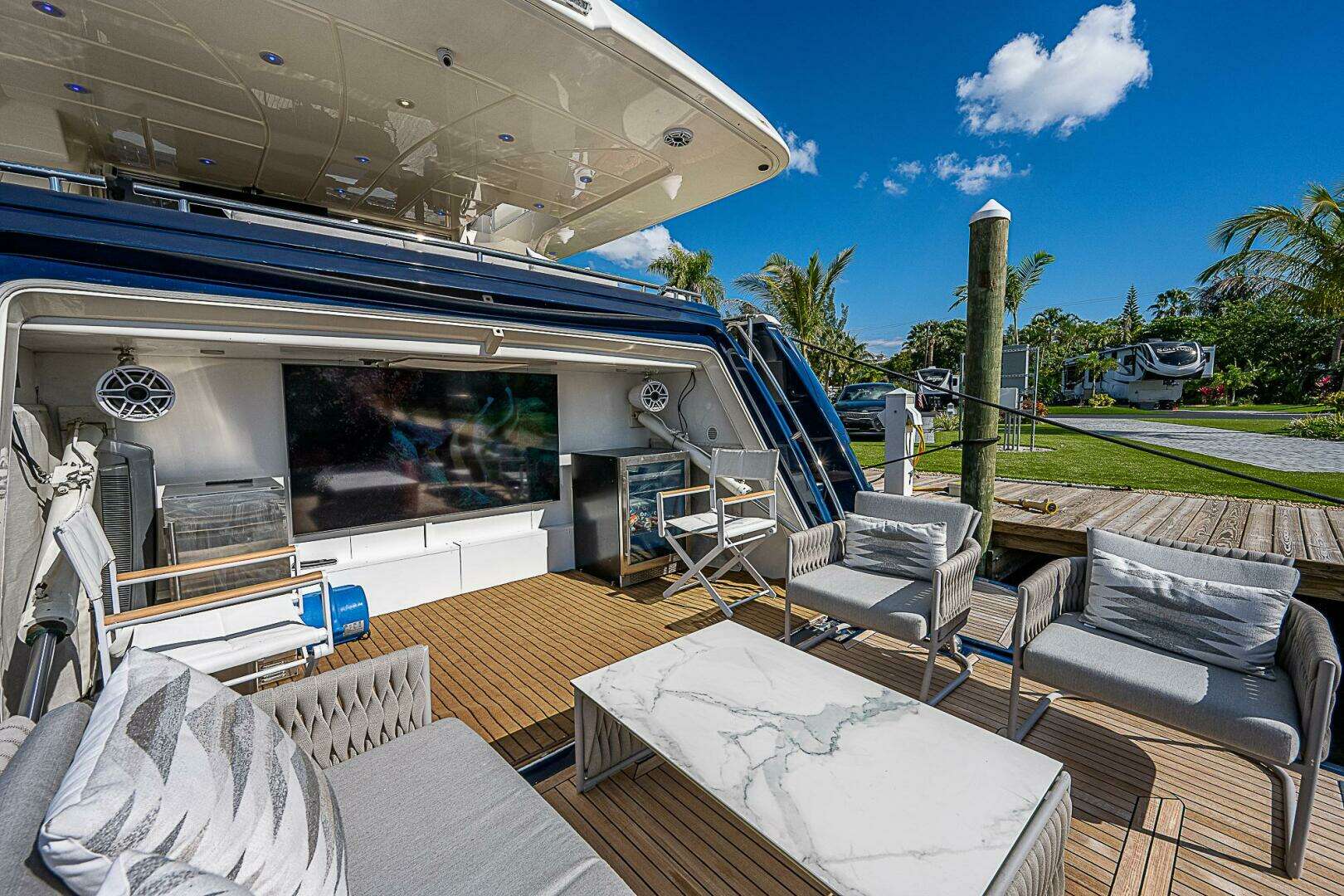 2006 Ferretti Yachts 830 - Image 45