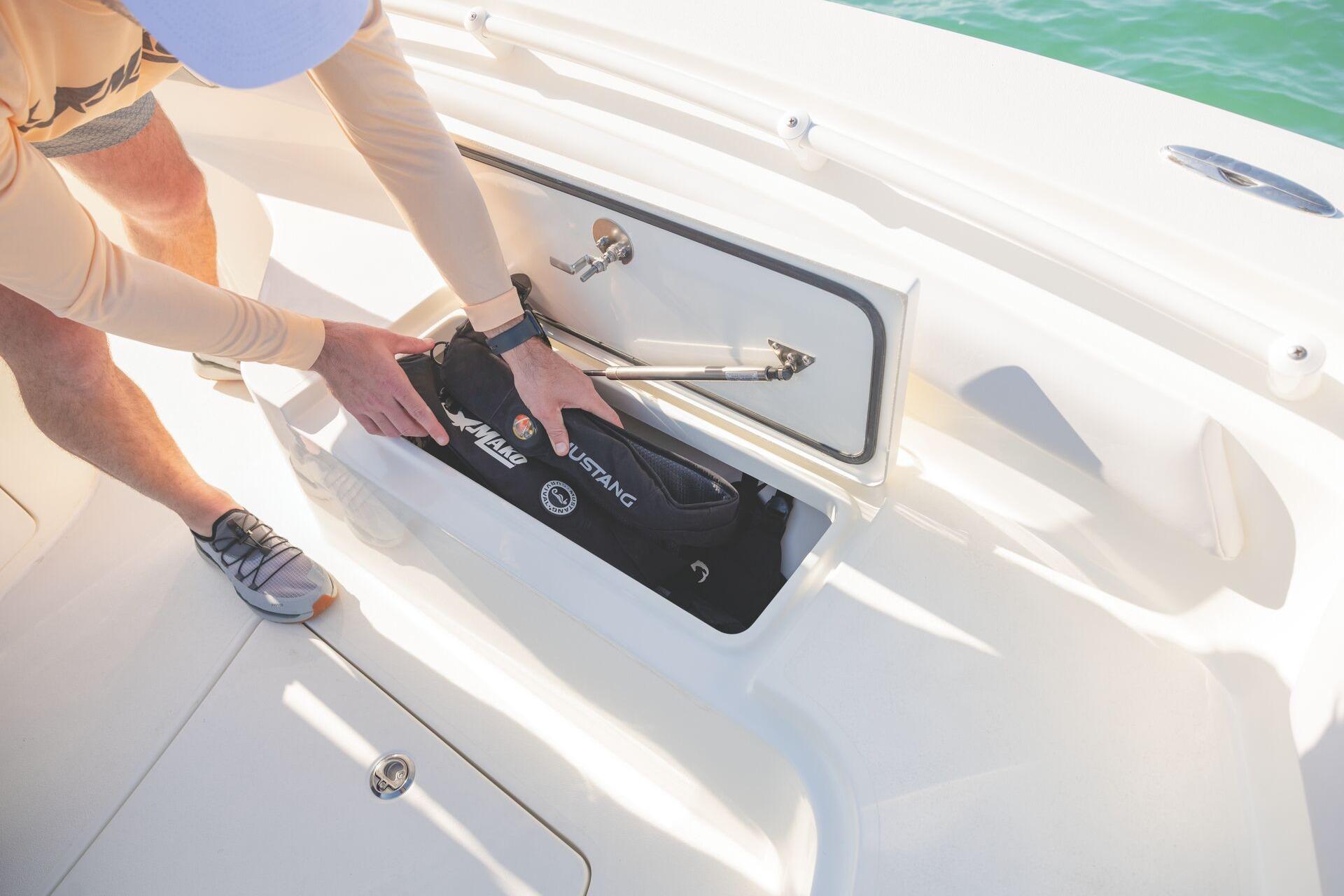 2026 Mako 226 Center Console - 45