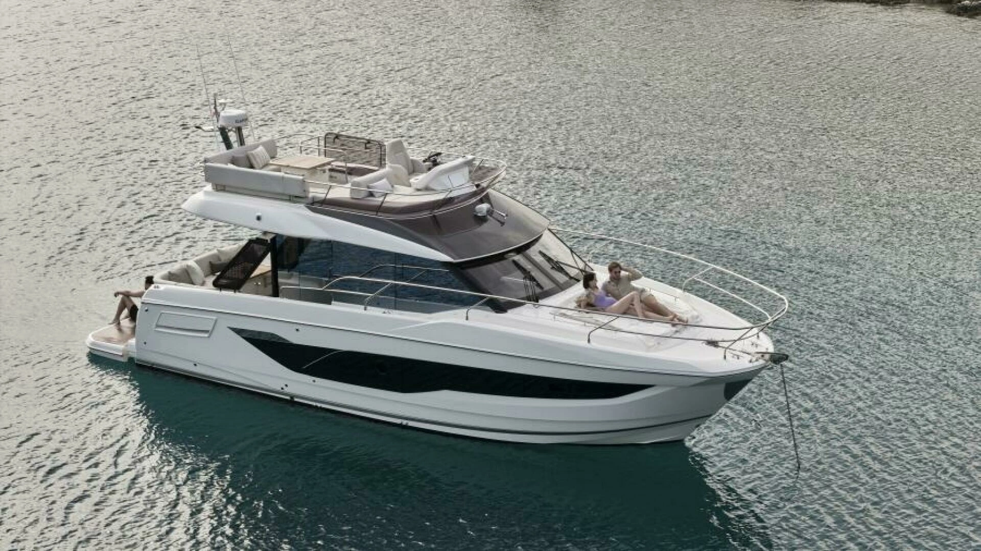 2027 Prestige F4.3 - Image 21