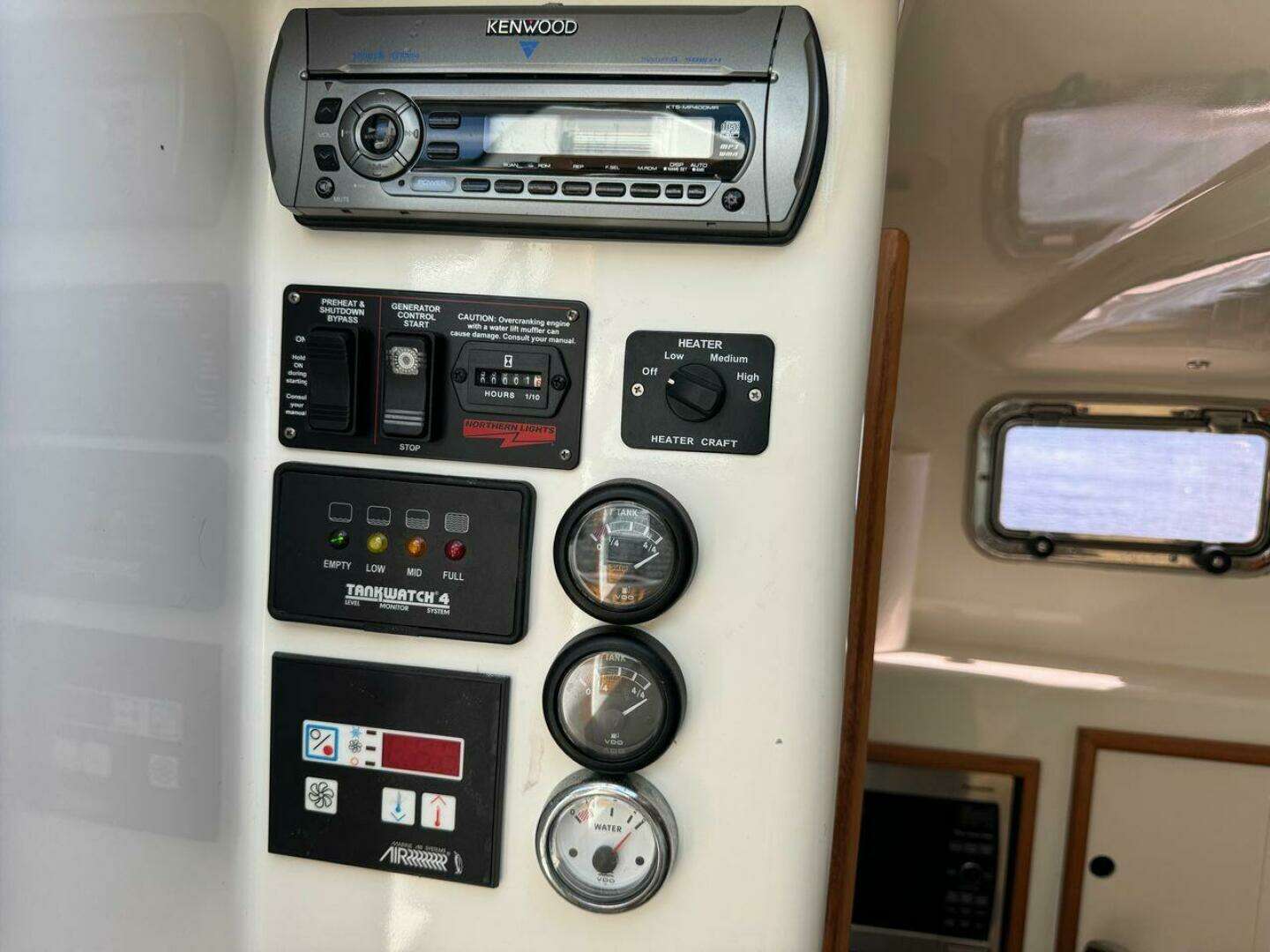 2009 Northern Bay 36 - Image 15