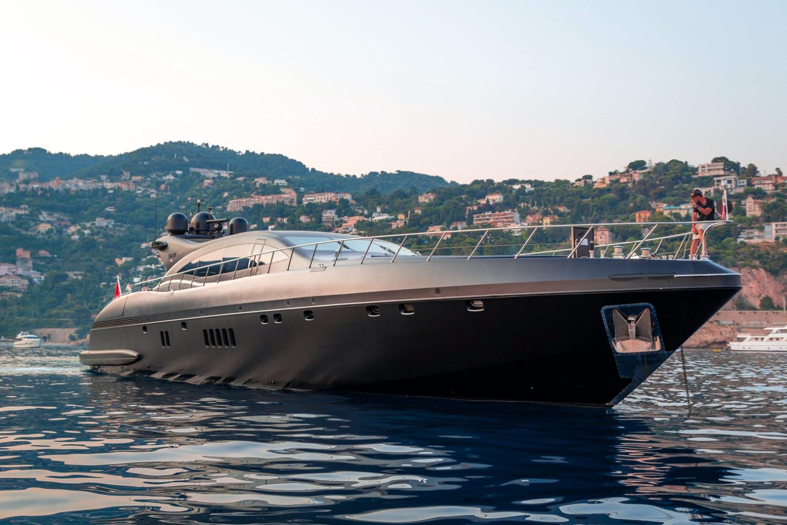2002 Mangusta 108