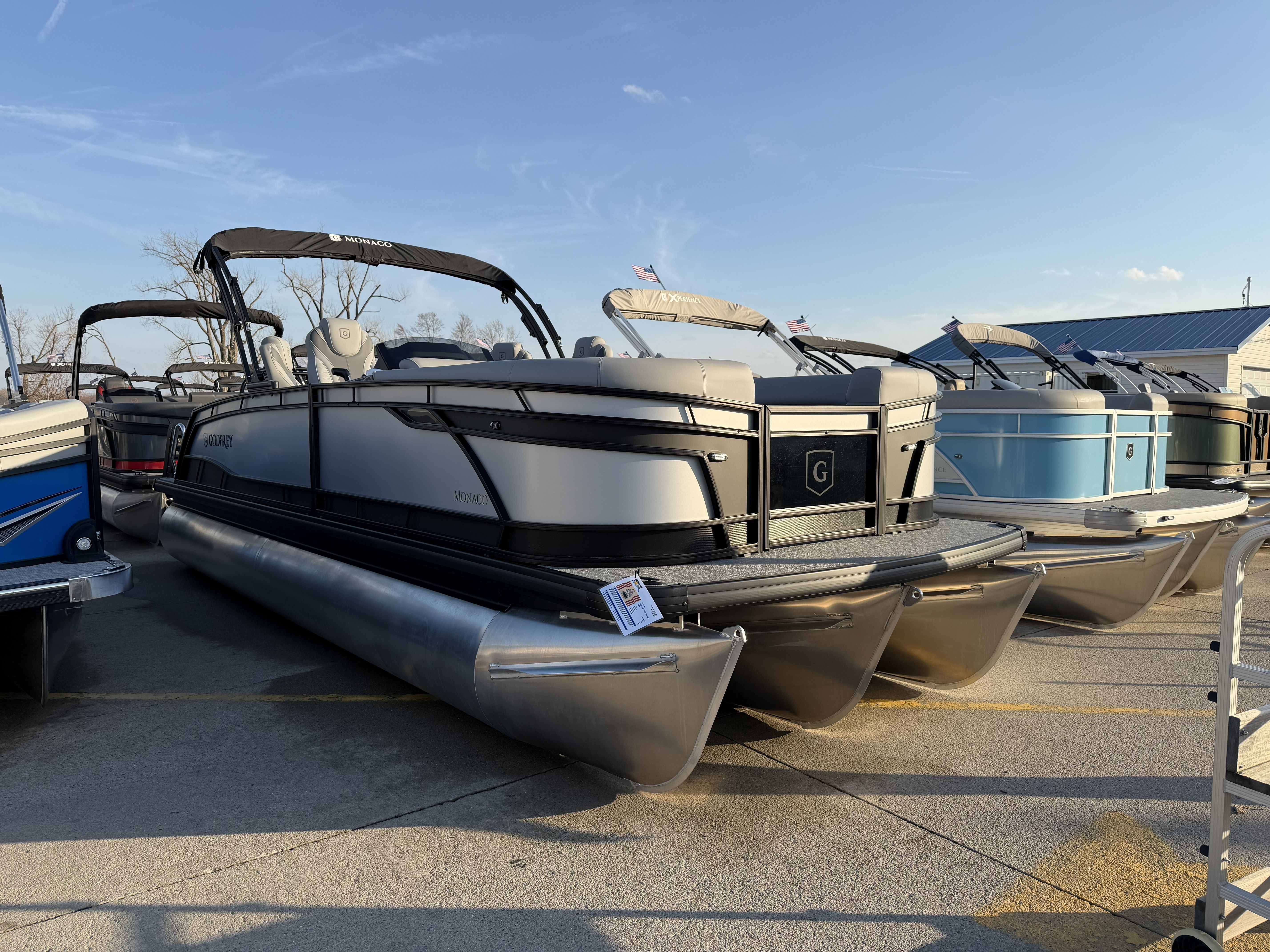 2026 GODFREY MC 235 QSB - Image 3