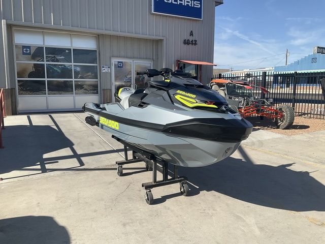 2026 Sea-Doo RXP-X 325 - 2