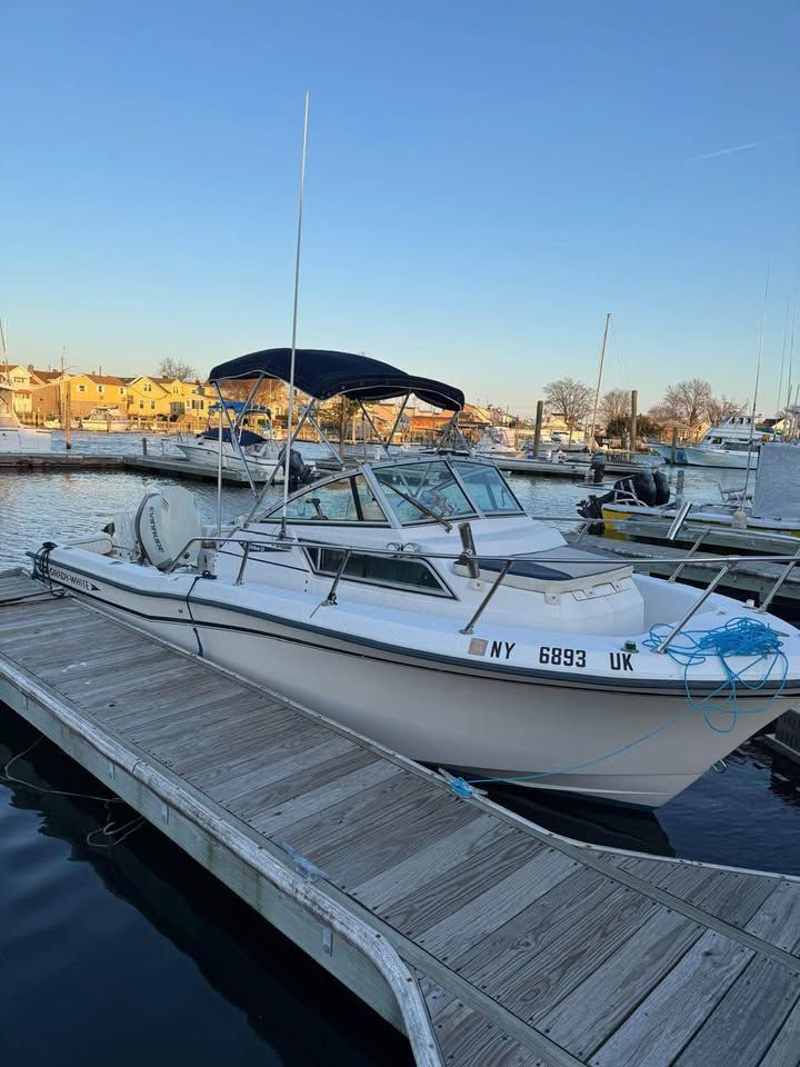 1997 Grady-White Adventure 208 - 2