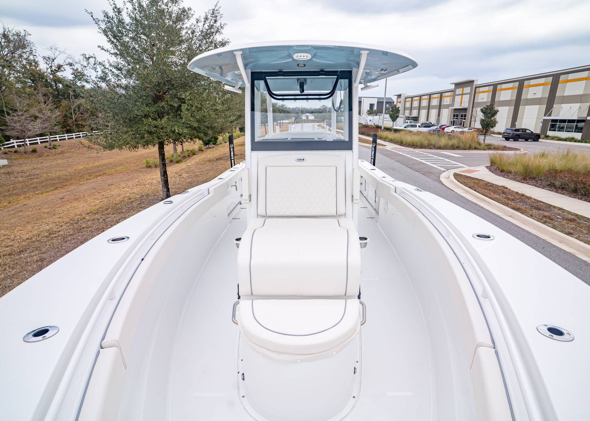 2026 Sea Hunt Gamefish 28 Coffin Box - 28