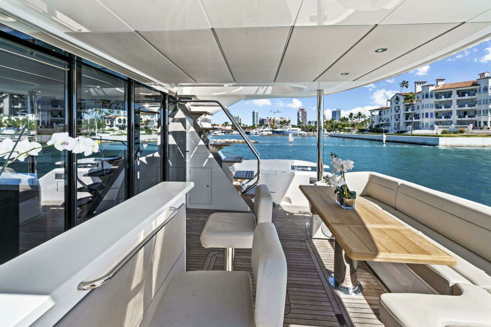 2019 Sunseeker Manhattan 66 - Image 8