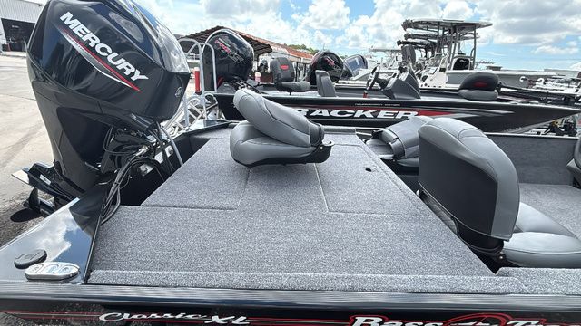 2026 Tracker Bass Tracker Classic XL - 4