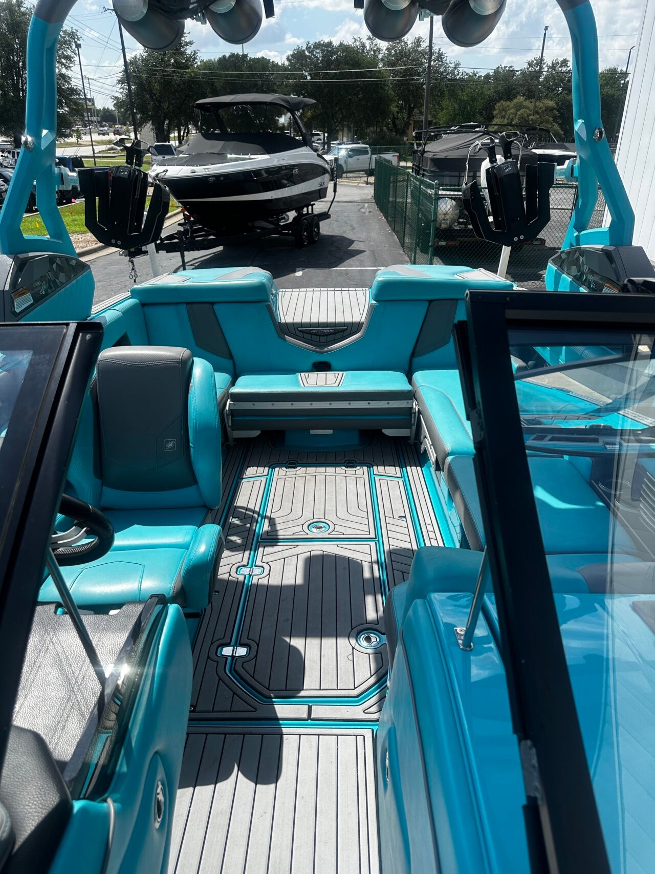 2019 Nautique G23 - 7