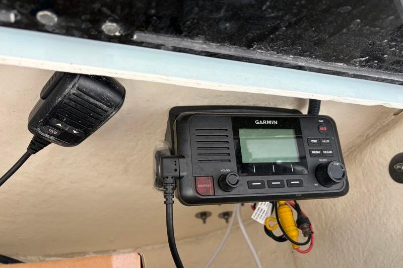Garmin marine radio installed on a 2025 Key West 210 Bay Reef boat.