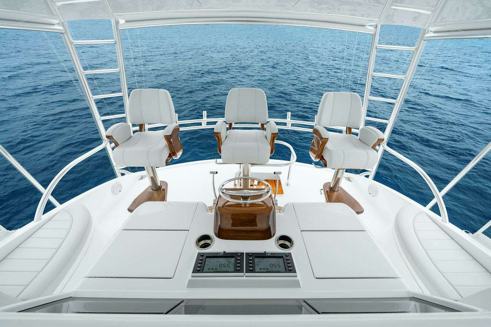 2027 Viking 74 Convertible - Image 9