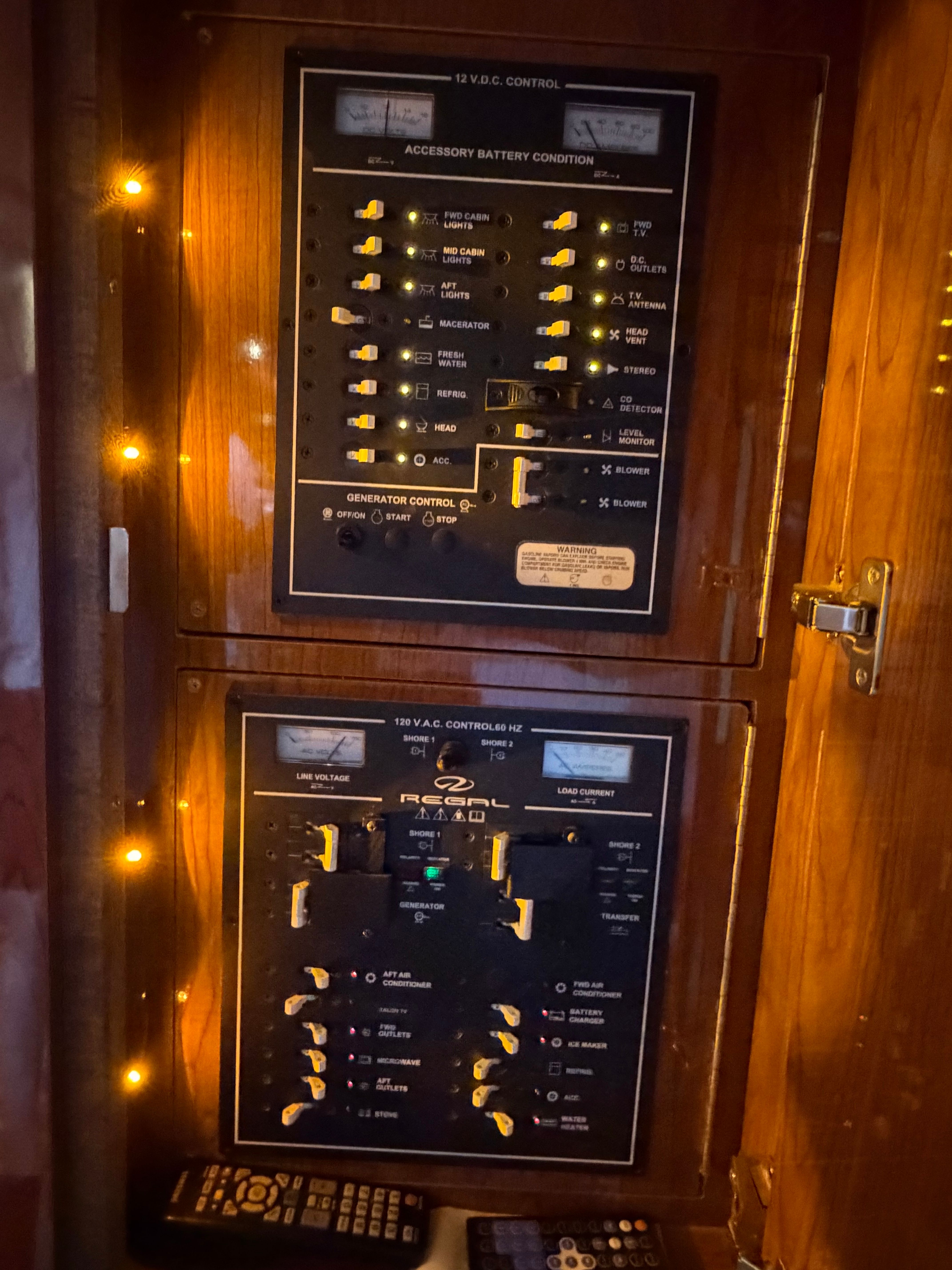 2011 Regal 38 Express - 11