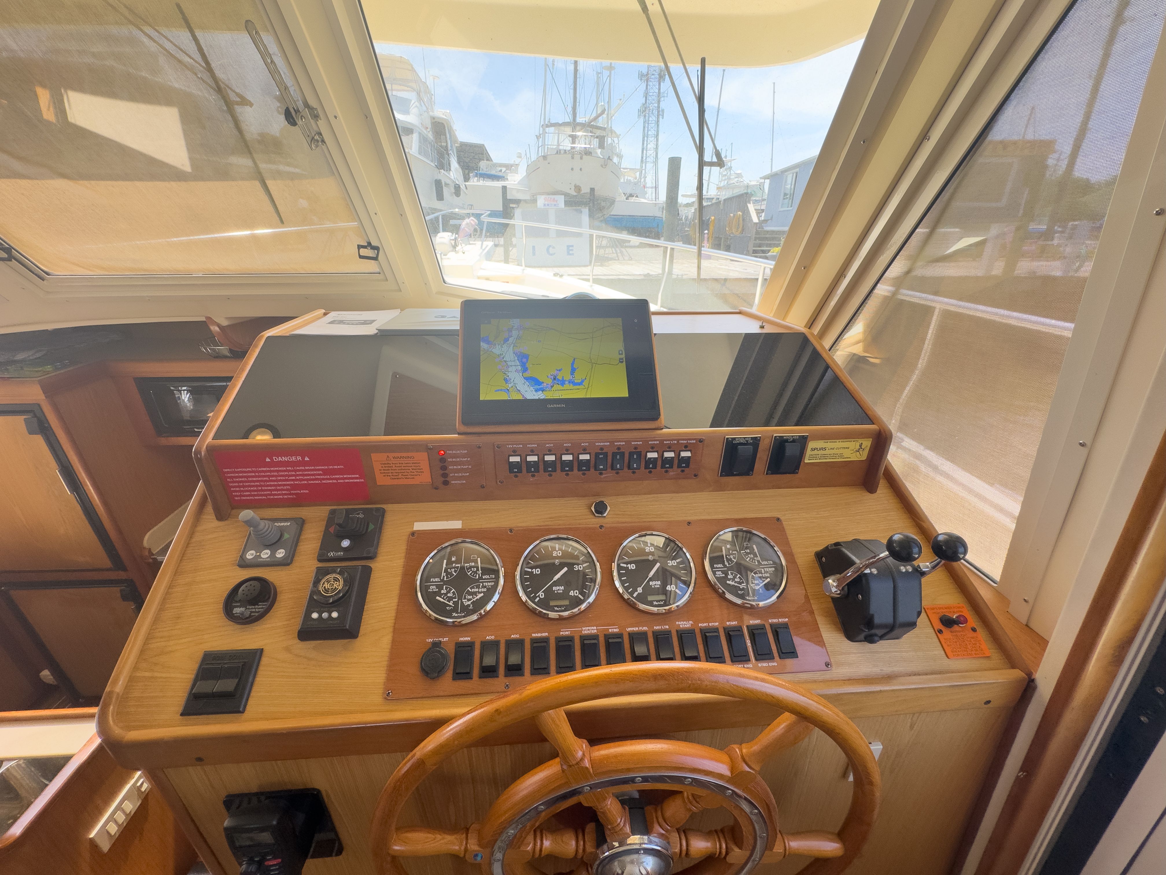2006 Mainship 43 Trawler - 21