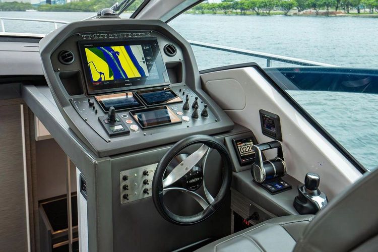 2018 Pershing 5x - Image 19