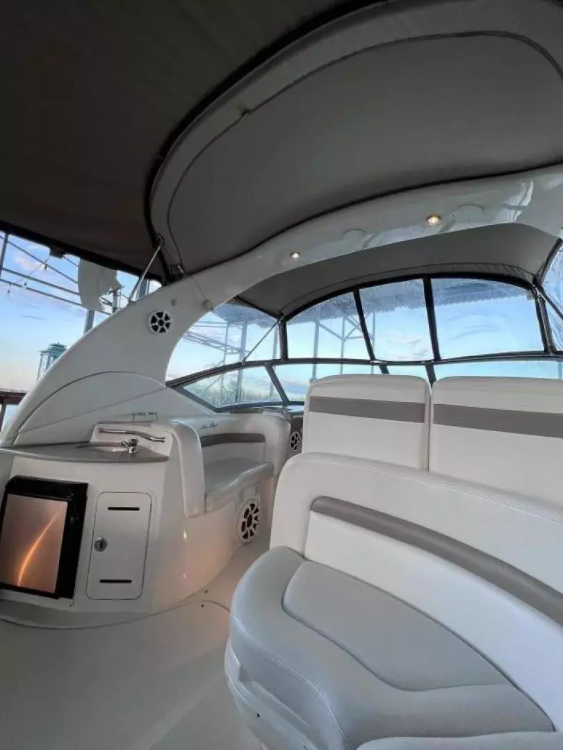 2005 Sea Ray Sundancer 320 - Image 33