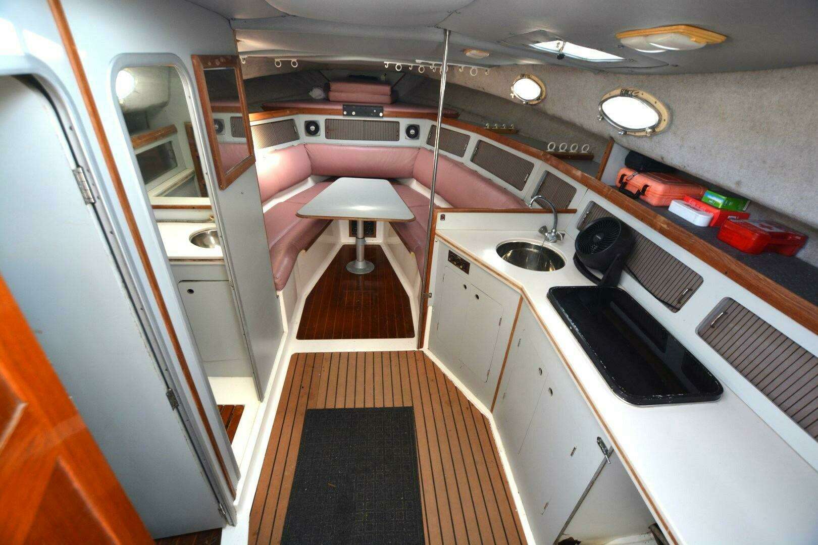 1987 Luhrs Alura - Image 17