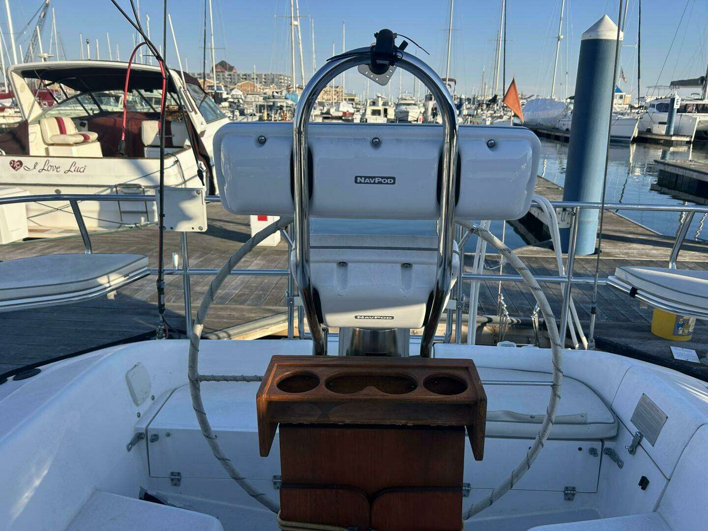 1995 Catalina 320 - Image 52
