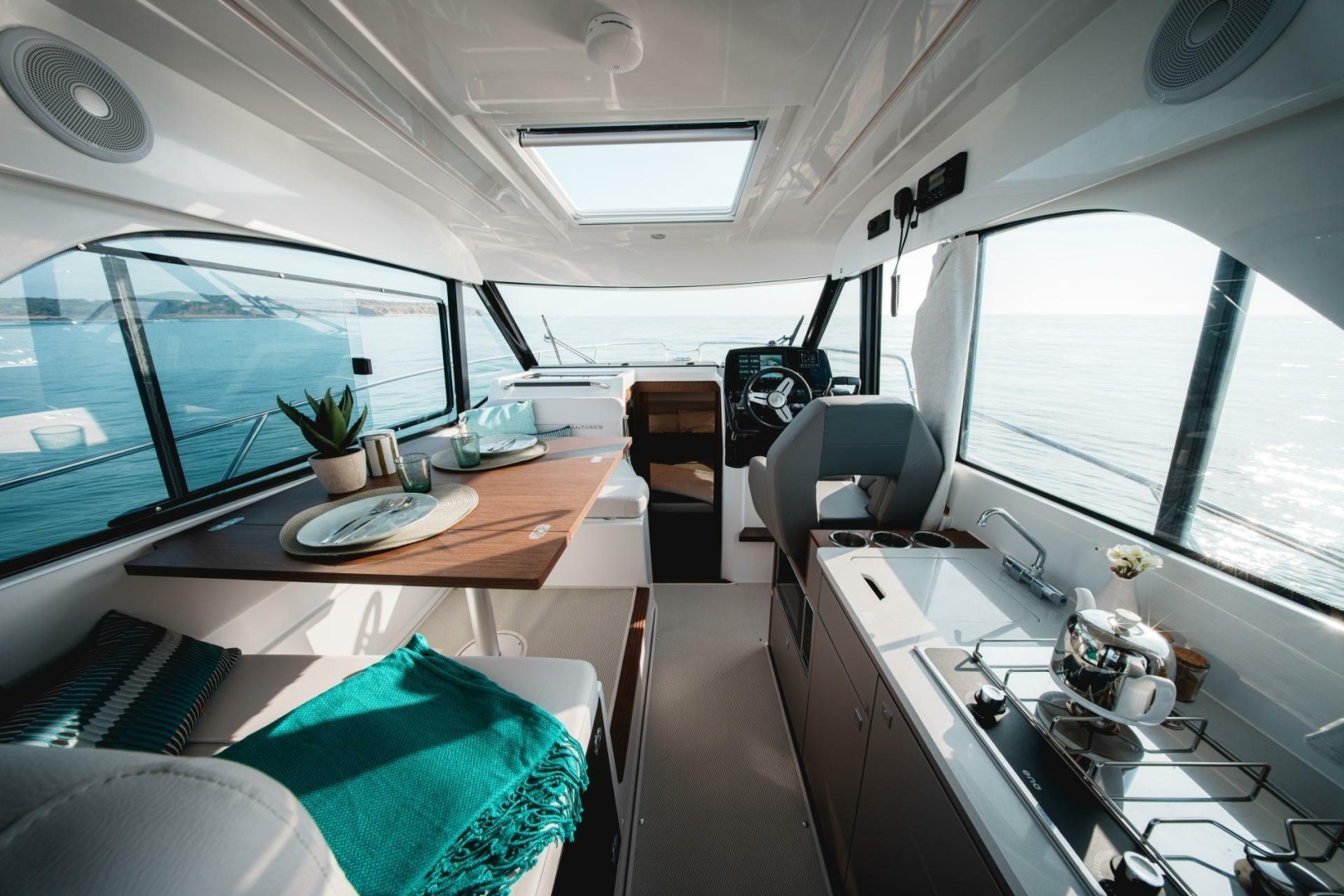 2027 Beneteau Antares 9 - Image 7