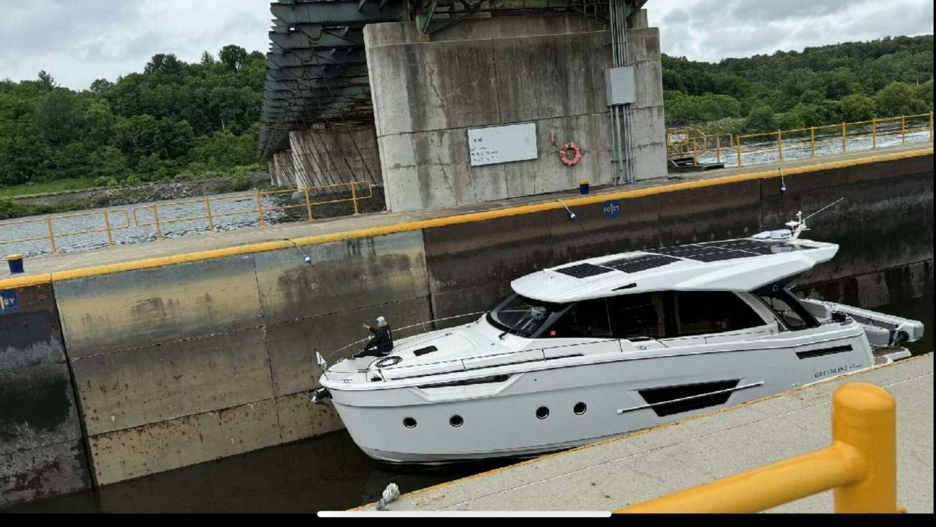 2024 Greenline 45 Coupe HYBRID - Image 23