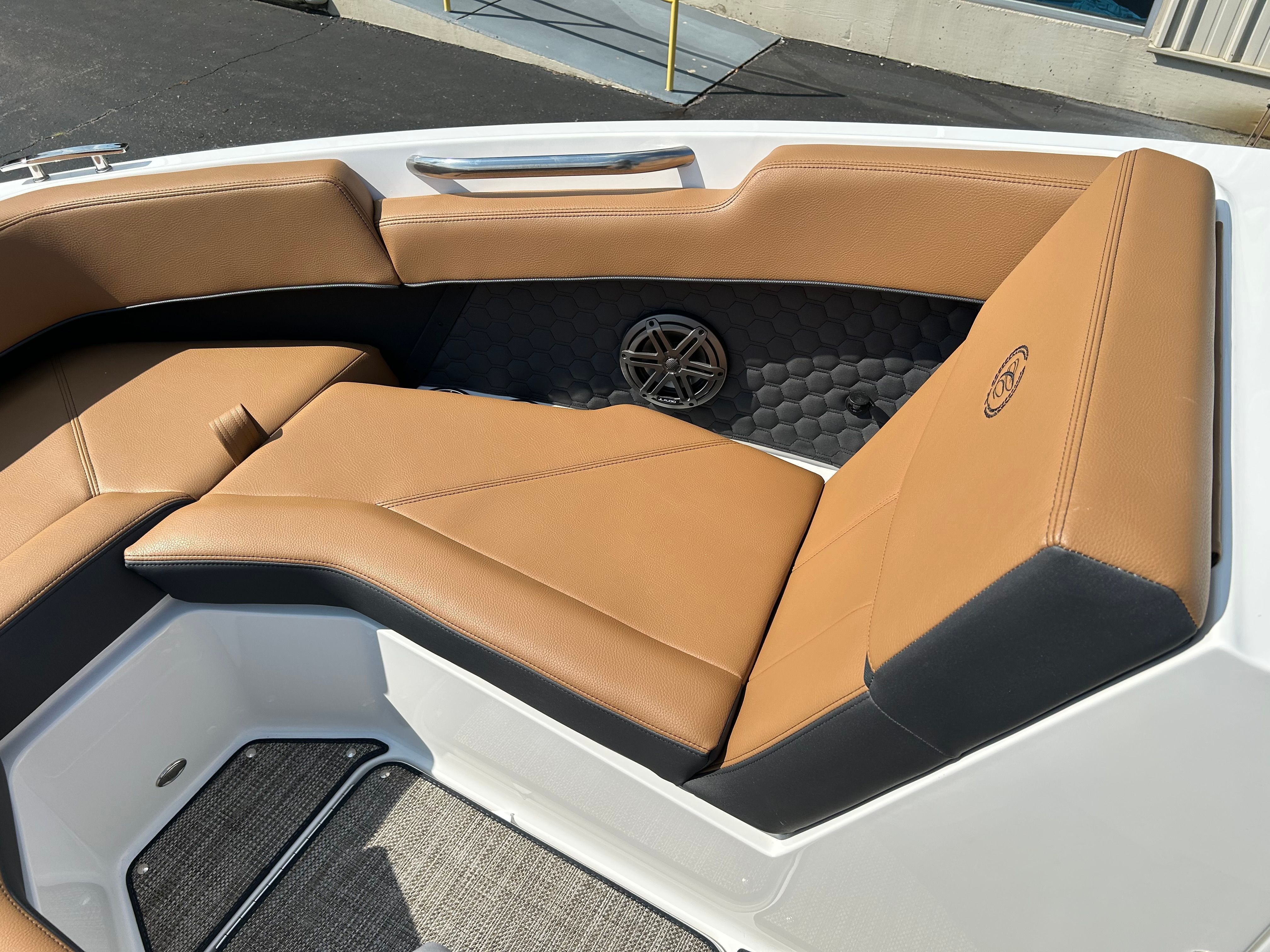 2026 COBALT R4 SURF - Image 23