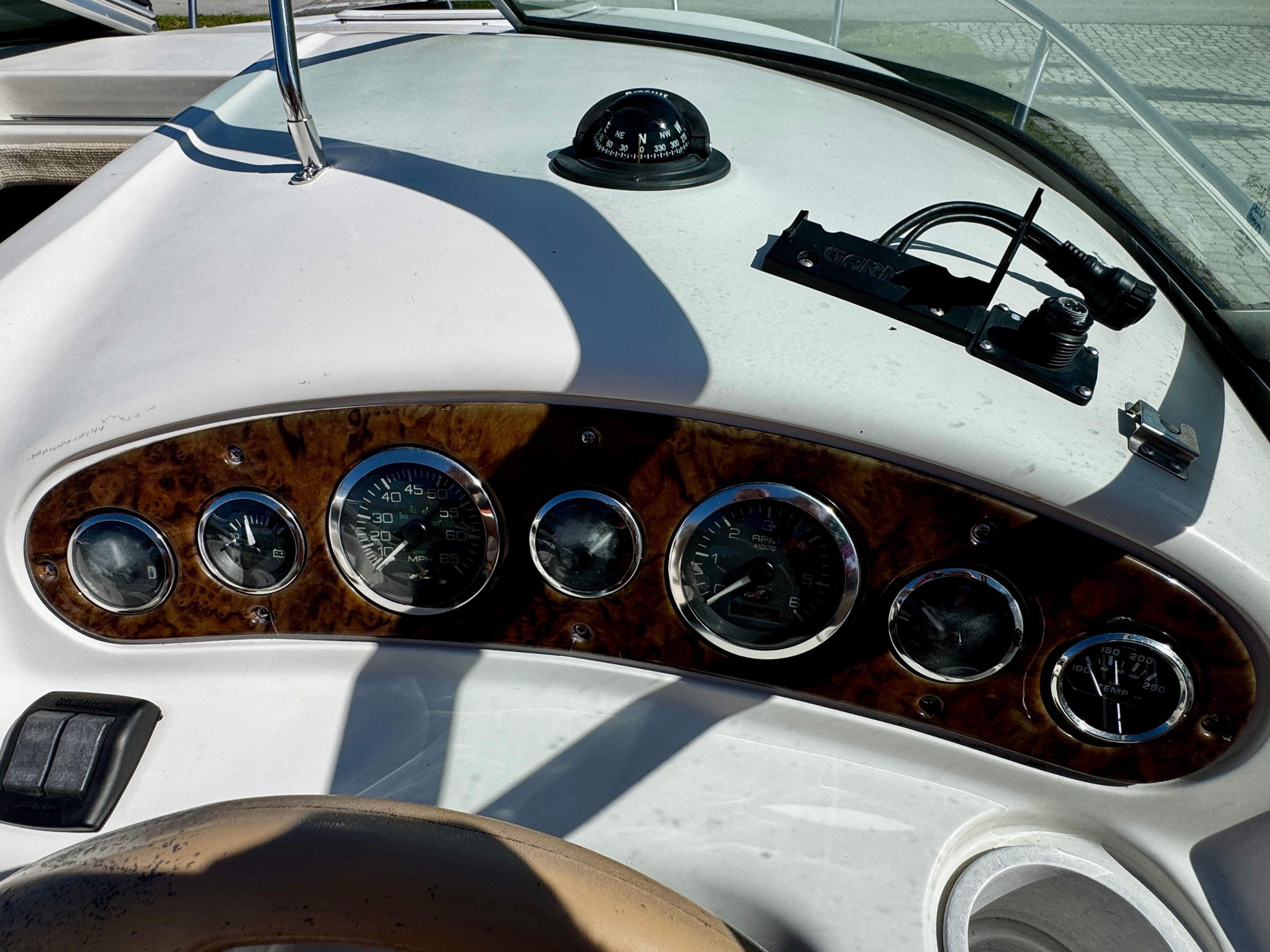 2002 Sea Ray 225 Weekender - 13