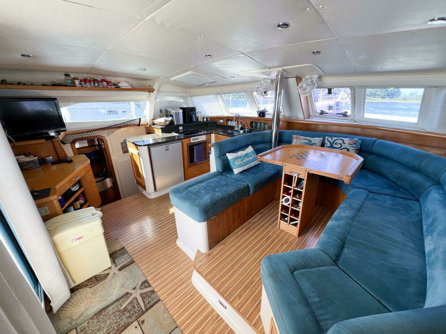 2010 Broadblue 435 - Image 42