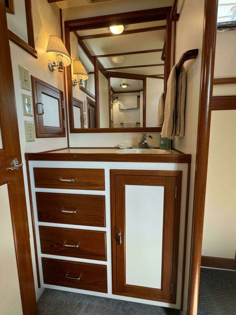 2003 Dettling Express Cruiser 51 - Image 66